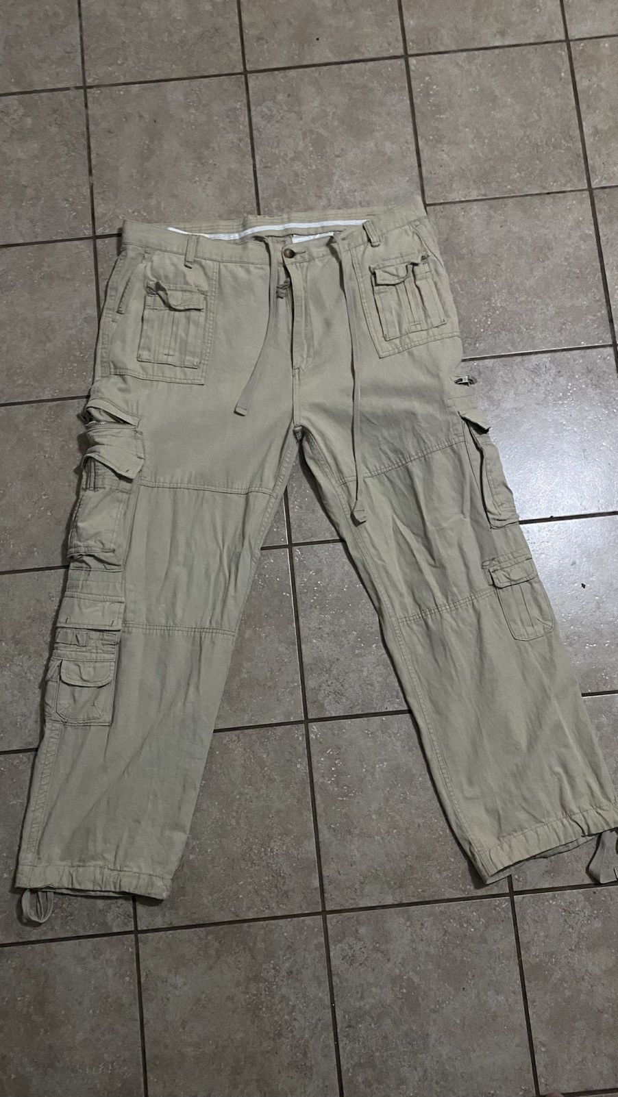 MNML Cargo pants baggy Size US 42 / EU 58 - 3 Thumbnail