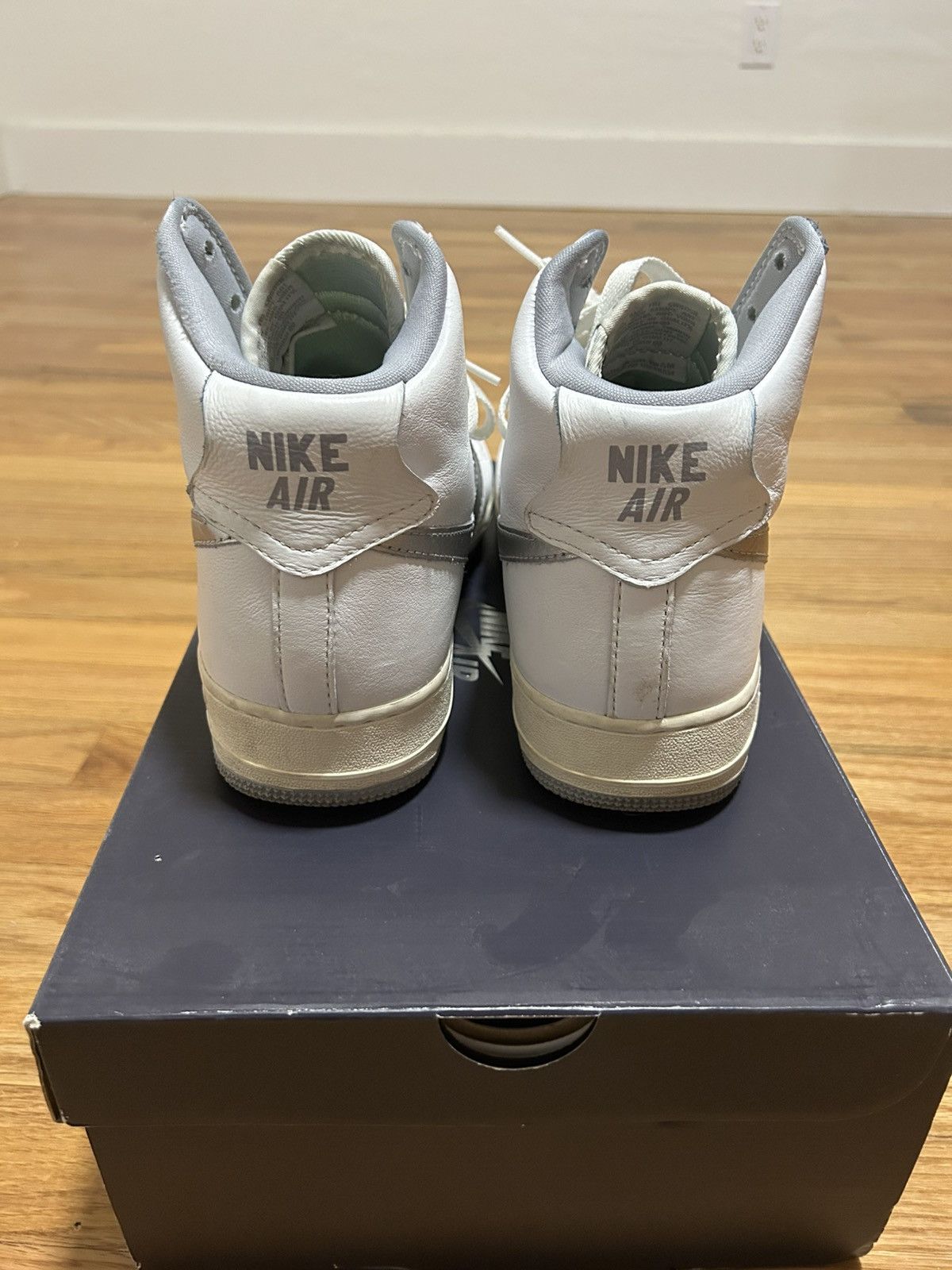 Nike Nike Air Force 1 High Retro QS White Wolf Grey Size 11 Size US 11 / EU 44 - 5 Thumbnail