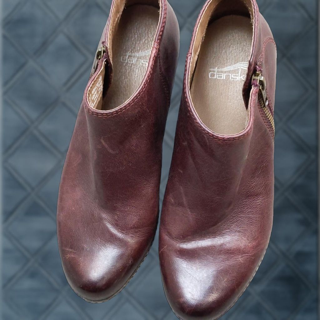 Dansko Dansko Boots Womens 37 Burgundy Leather Wedge Ankle Booties Zip Comfort Casual Shoes Womens Platform Size US 7 / IT 37 - 1 Thumbnail