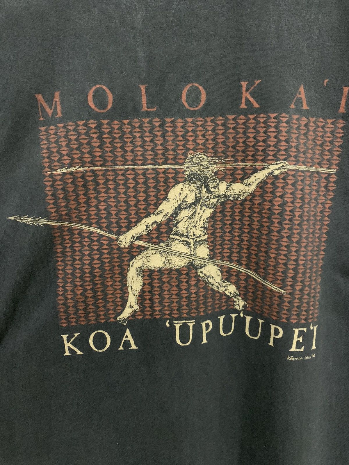 Vintage 90’s Faded Molokai Ka Hula Piko Hawaii T Shirt Size US L / EU 52-54 / 3 - 11 Thumbnail