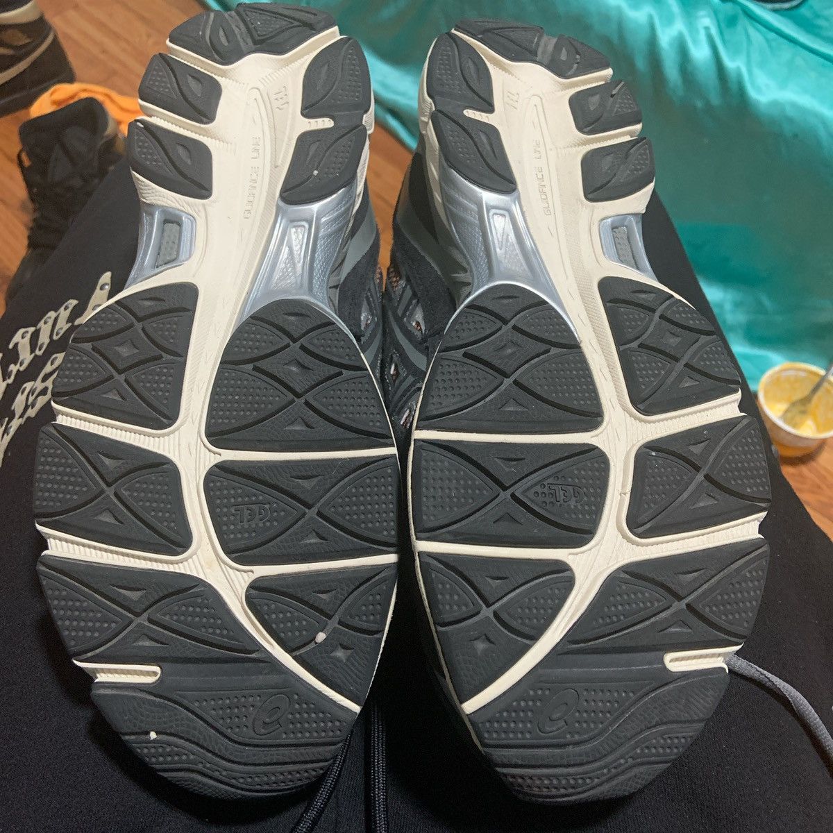 Asics Brown Gel Asics Size US 11 / EU 44 - 3 Thumbnail