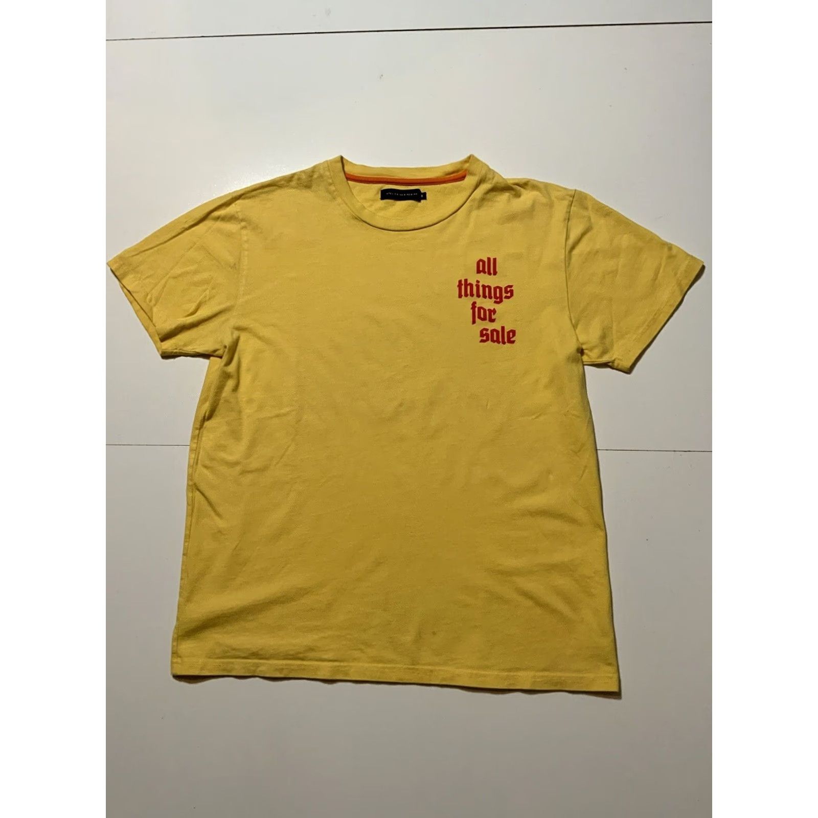 Vintage ATELIER NEW REGIME All Things For Sale Graphic Yellow Crewneck T-Shirt Sz. M Mens Size US M / EU 48-50 / 2 - 2 Thumbnail