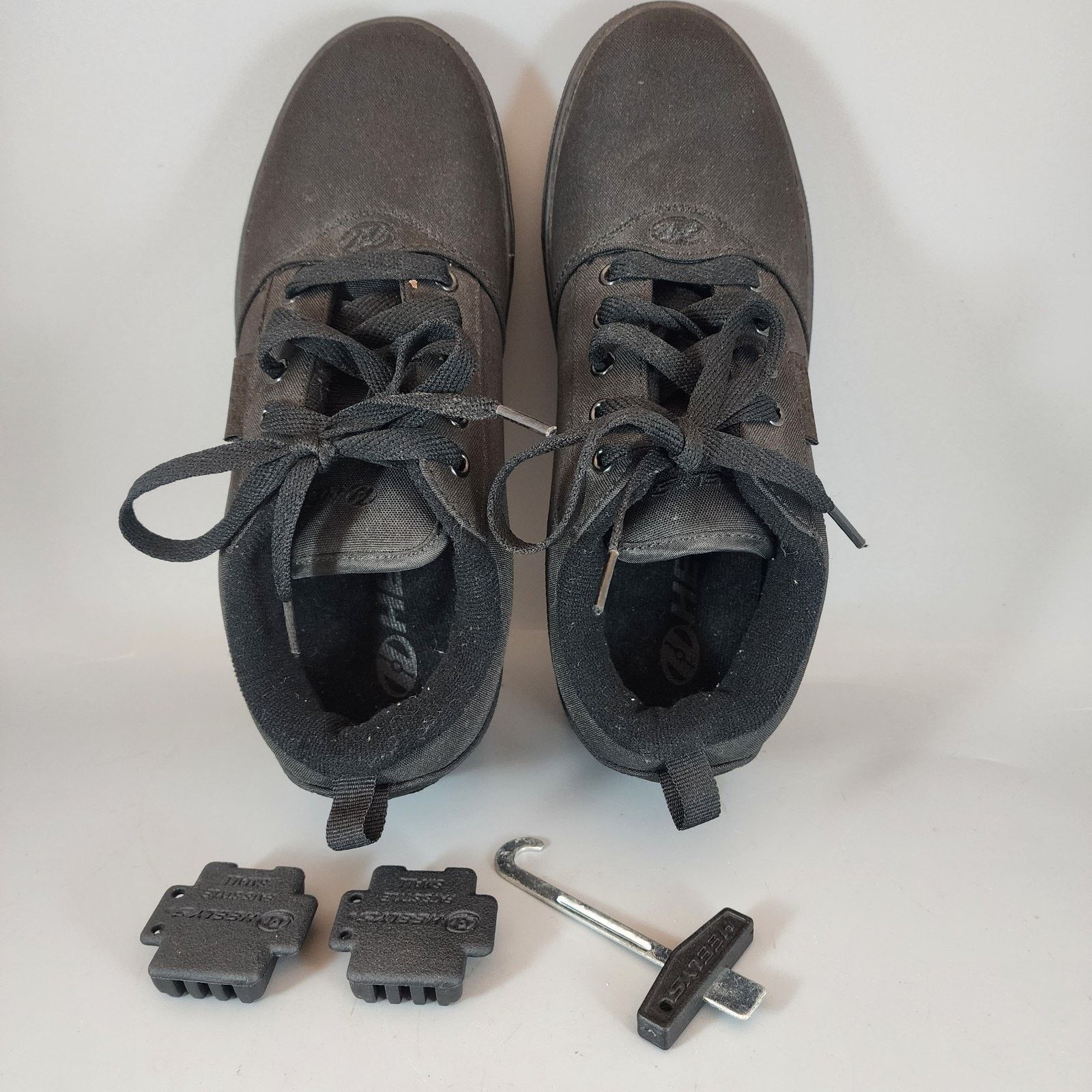 Heelys Heelys Pro 20 Youth Skate Shoes Black Size 6 Barely Used Size US 6 / EU 39 - 1 Thumbnail