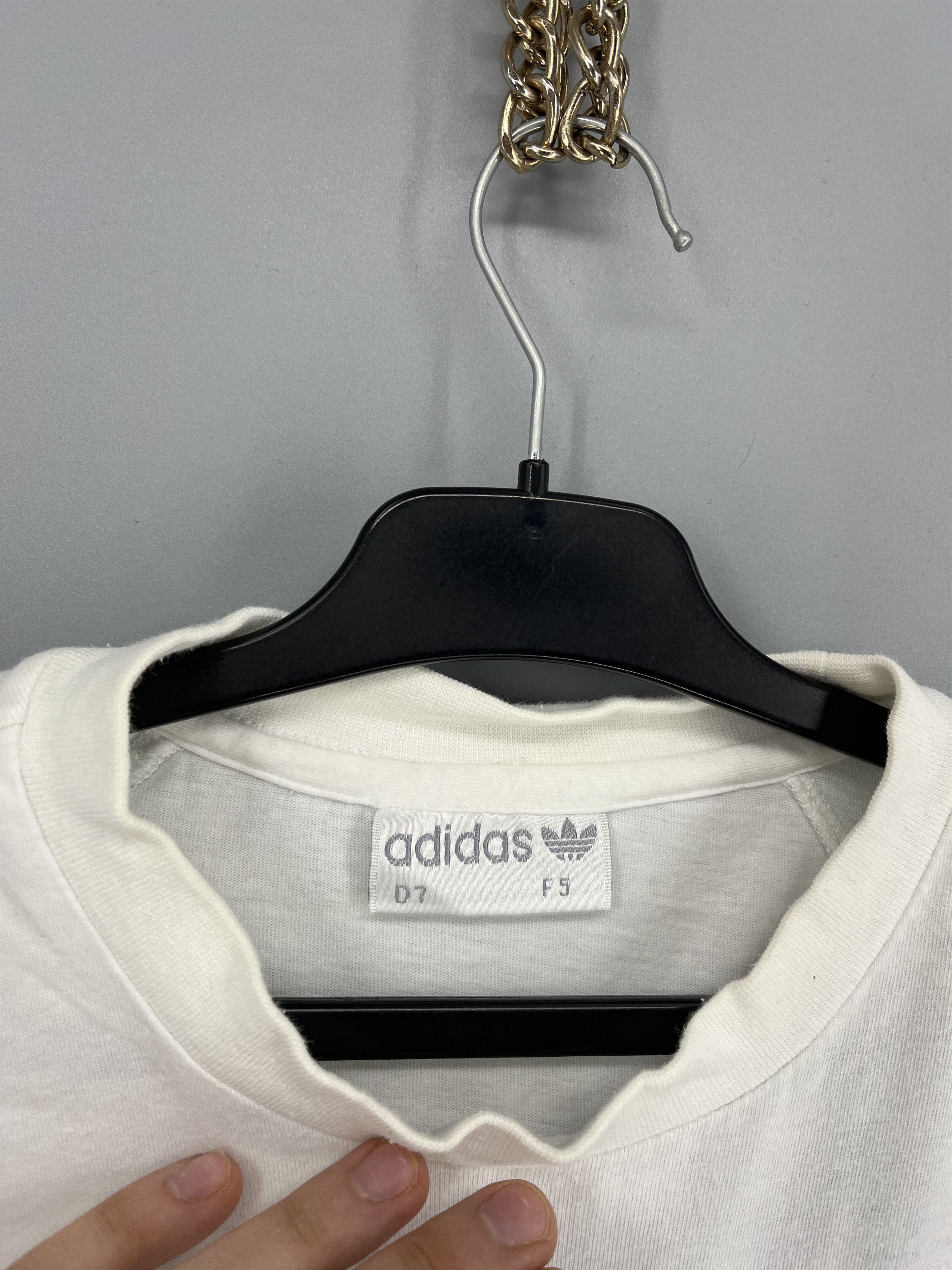 Adidas Adidas 90s streetwear vintage t-shirts size L Size US L / EU 52-54 / 3 - 6 Thumbnail