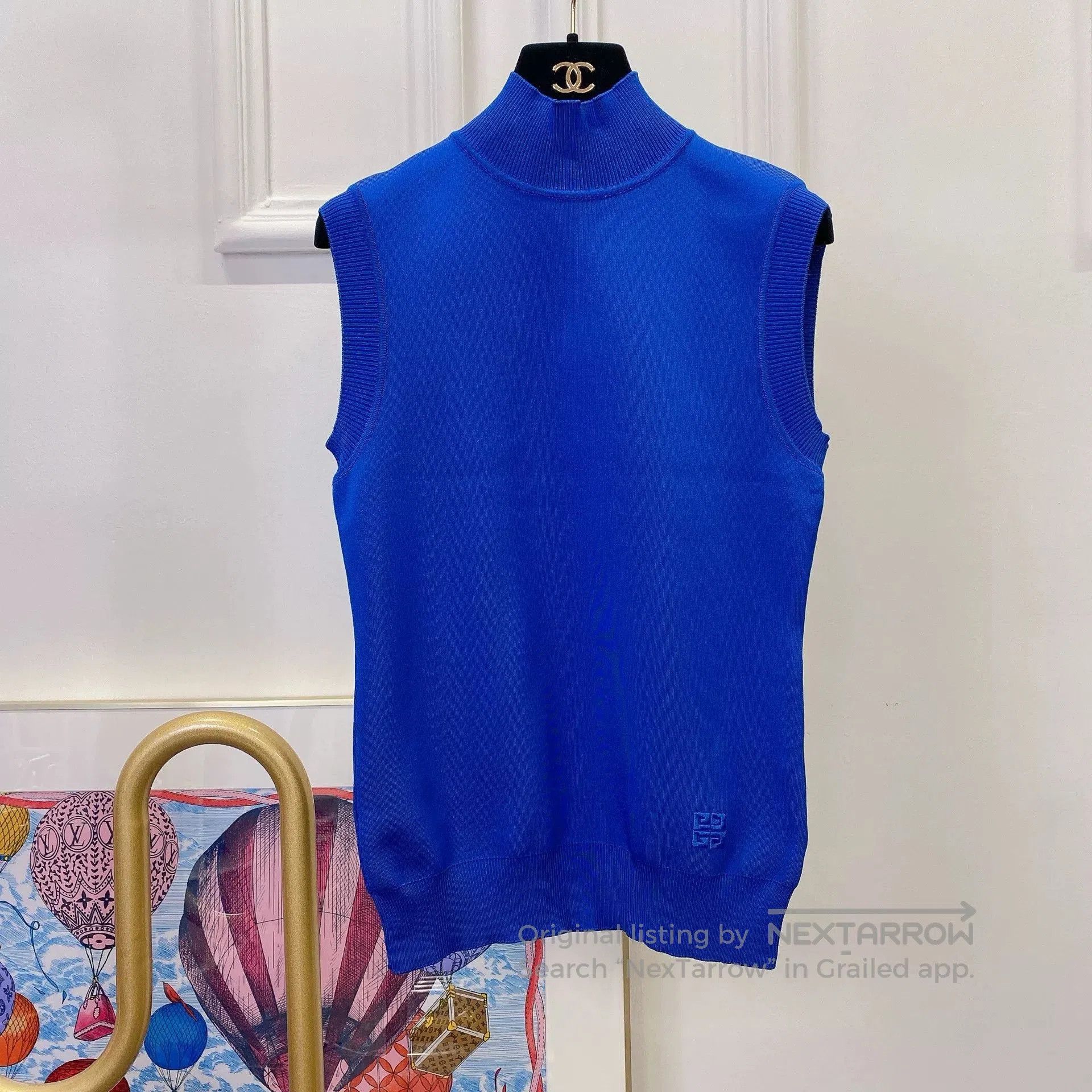 Givenchy Givenchy Blue Sweater S Size. Size S / US 4 / IT 40 - 1 Thumbnail