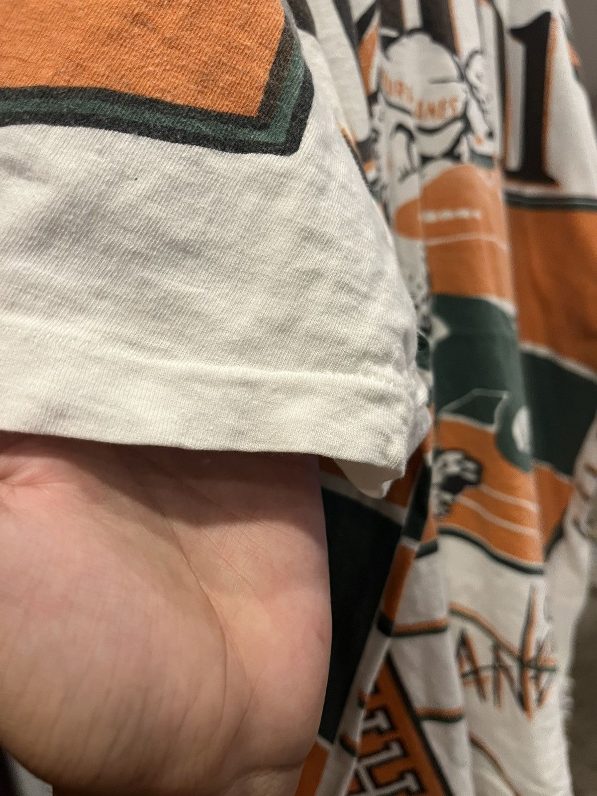 Other Vintage 90s University of Miami Hurricanes T-Shirt Size US XL / EU 56 / 4 - 4 Thumbnail