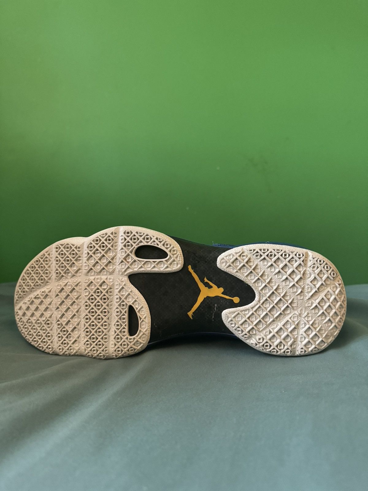 Jordan Brand Nike Air Jordan Year Of The Dragon 2012 Size US 10.5 / EU 43-44 - 5 Thumbnail