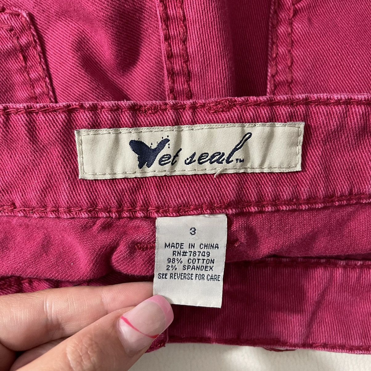 Other WET SEAL Vintage Y2K Pink Low Rise Distressed Denim Shorts Size 26" / US 2 / IT 38 - 5 Thumbnail