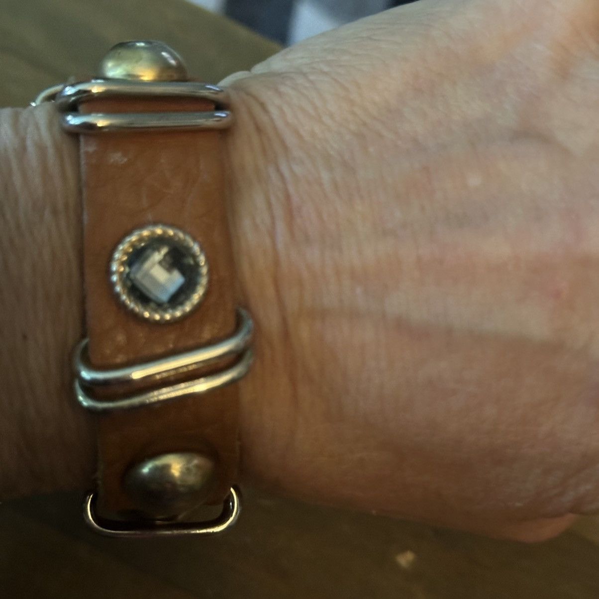 Other Jeweled leather snap bracelet Size ONE SIZE - 2 Thumbnail