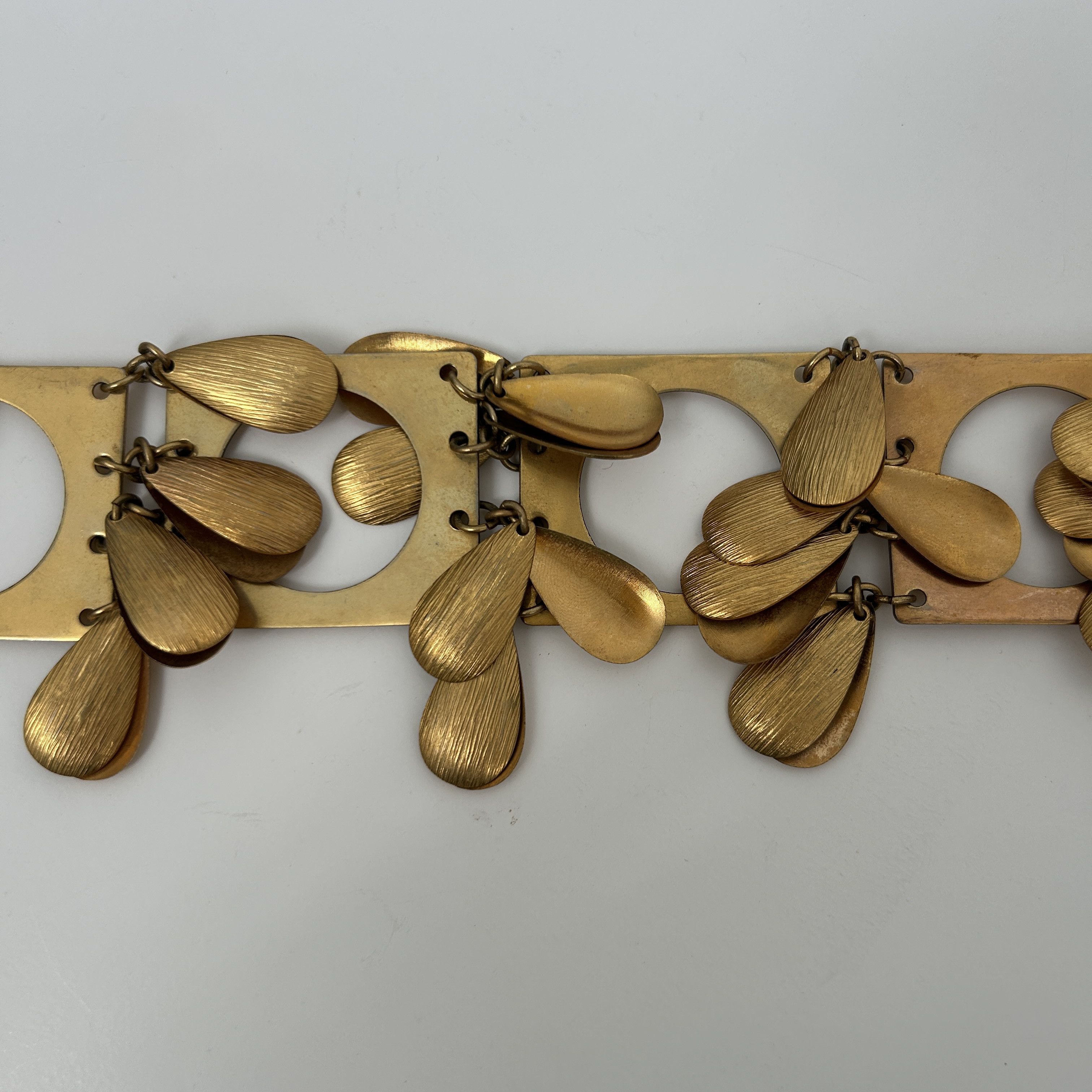 Vintage Vintage 1970s Gold Brutalist Leaf Belt Size ONE SIZE - 7 Thumbnail