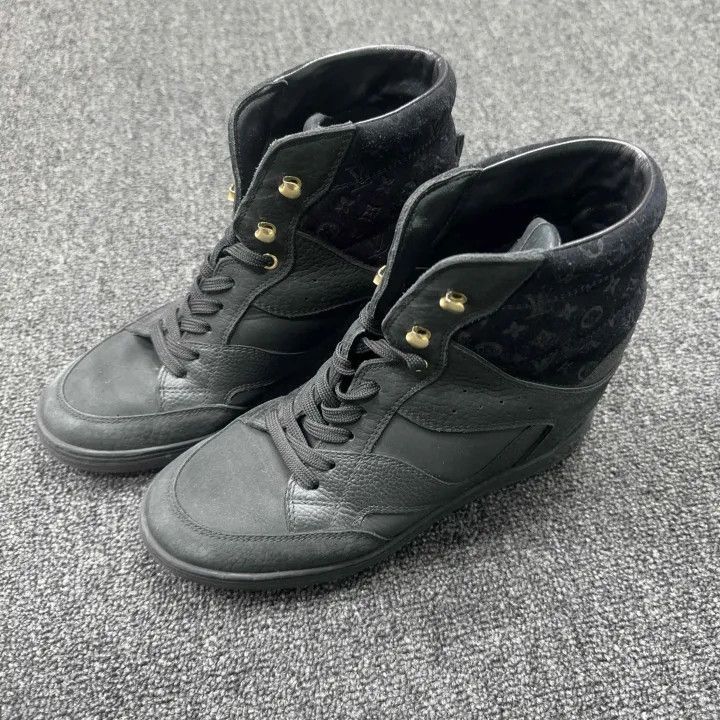 Louis Vuitton Louis Vuitton Logo High-Top Casual Sneakers -2508 Size US 7.5 / EU 40-41 - 1 Thumbnail