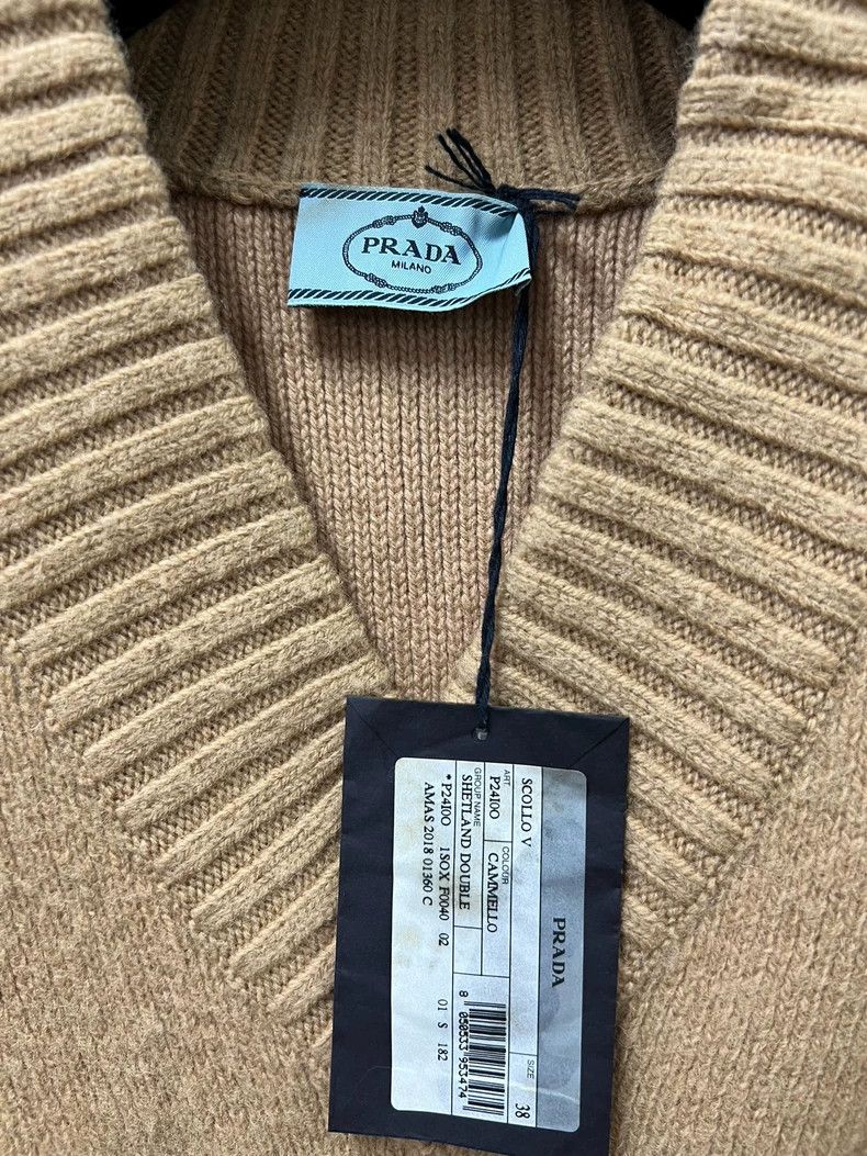 Prada Prada Size 38 Sheep wool V-neck camel loose sweater 2501-Ne Size US XXS / EU 40 - 4 Thumbnail