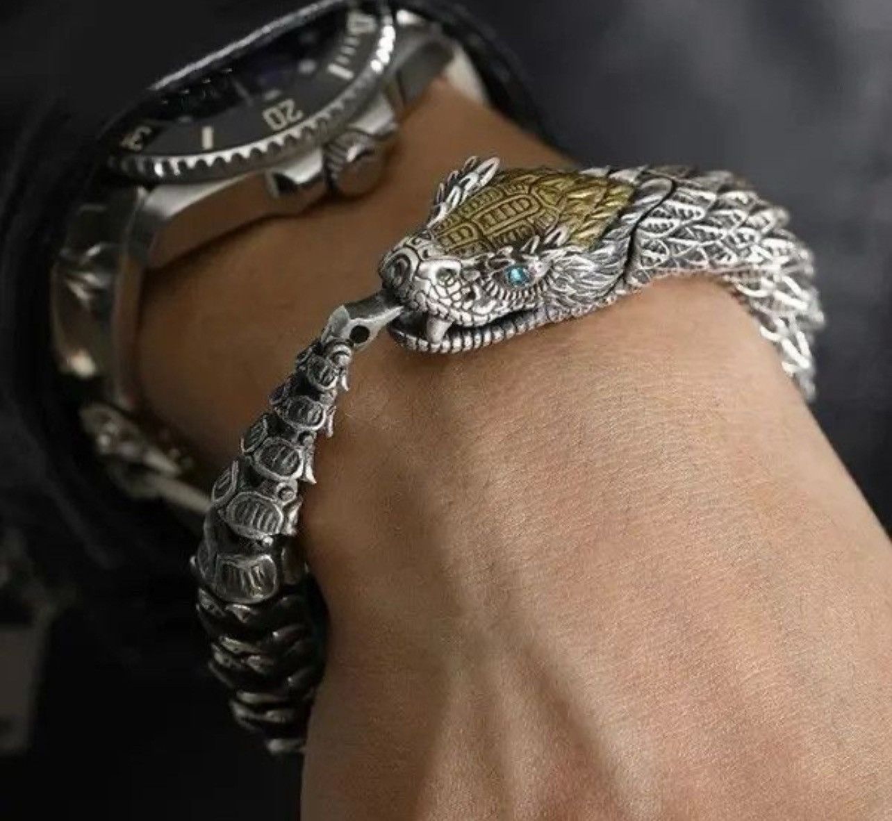 Japanese Brand 22cm Length 3D Medusa Rattlesnake Handmade Bracelet Size ONE SIZE - 1 Thumbnail