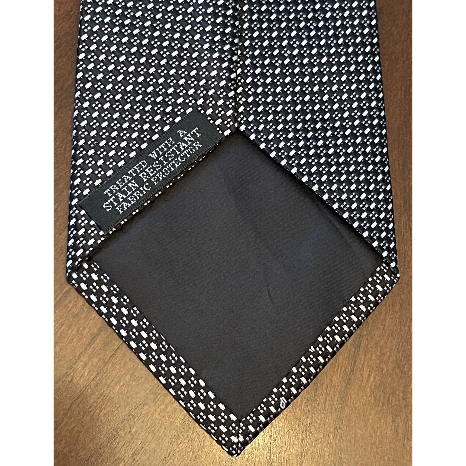 Geoffrey Beene Geoffrey Beene Black Hand Made 100% Silk Made In China Size ONE SIZE - 2 Thumbnail