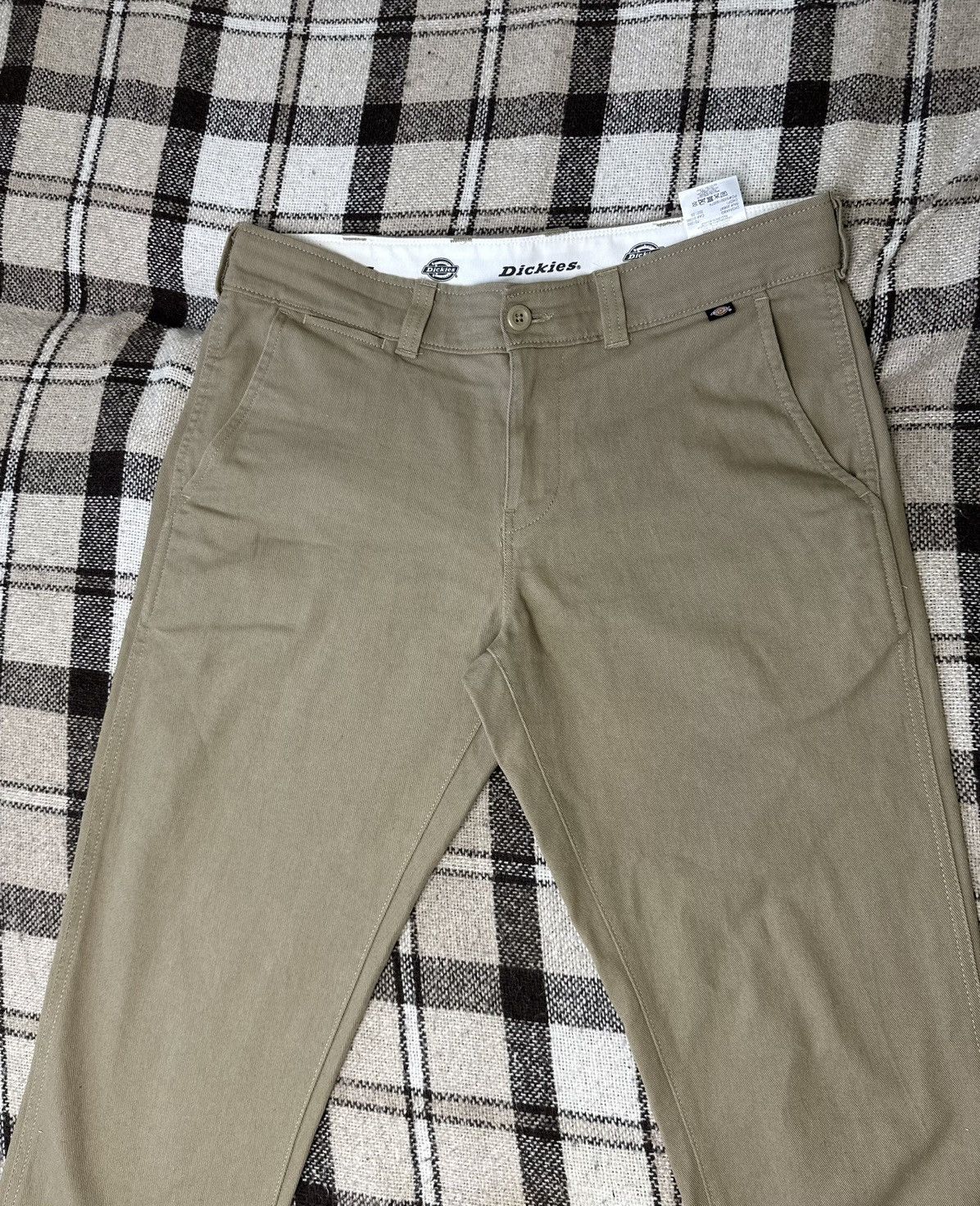 Dickies Dickies Slim Beige Jeans/ Chinos W33 perfect condition Size US 33 - 1 Thumbnail
