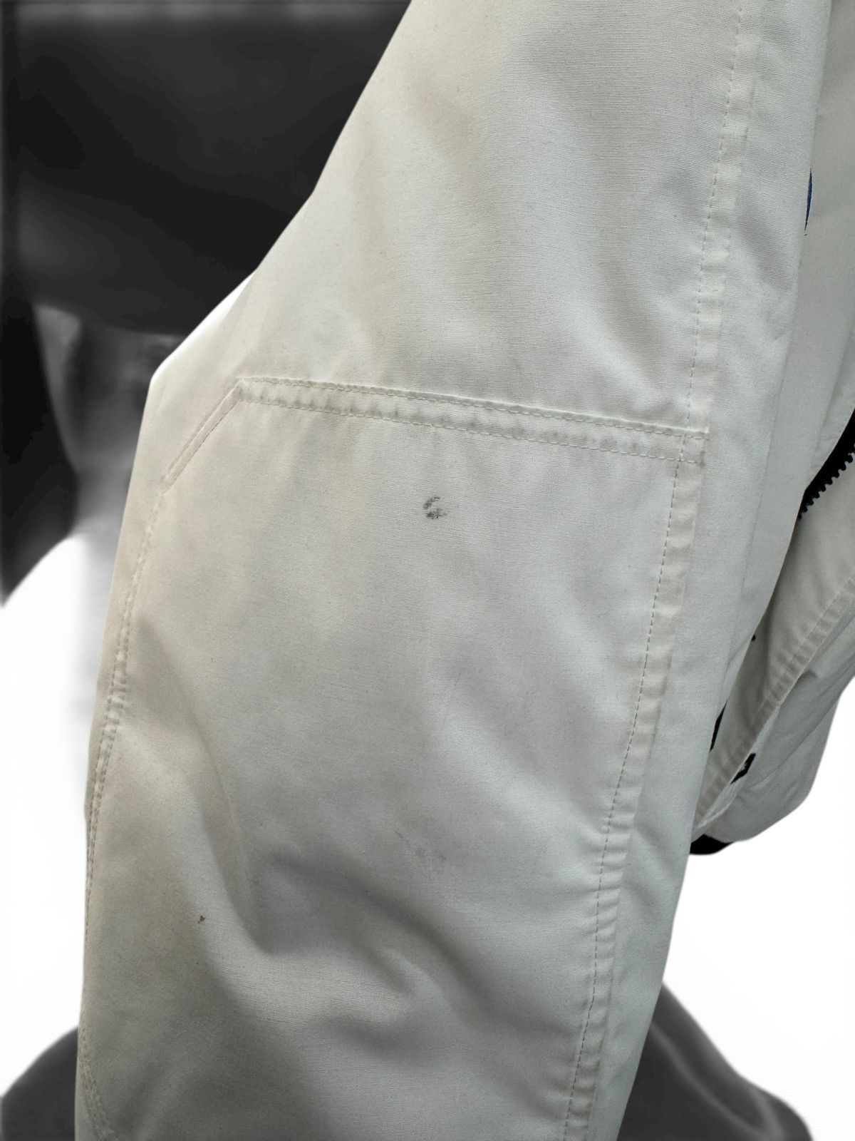 Canada Goose Canada Goose White Bomber Jacket Size US M / EU 48-50 / 2 - 7 Thumbnail