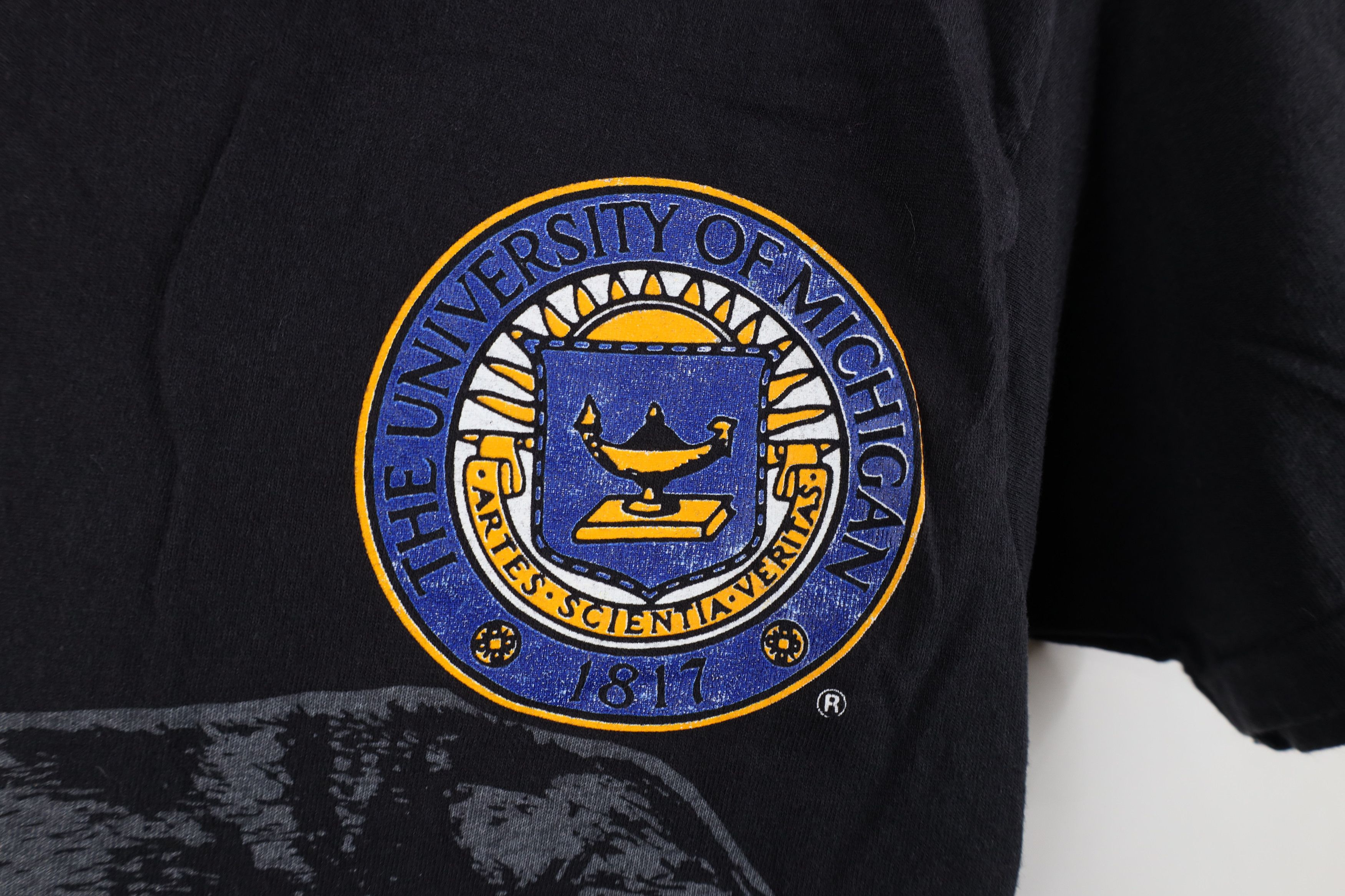 Vintage Vintage 90s Spell University of Michigan T-Shirt Black USA Size US L / EU 52-54 / 3 - 5 Thumbnail