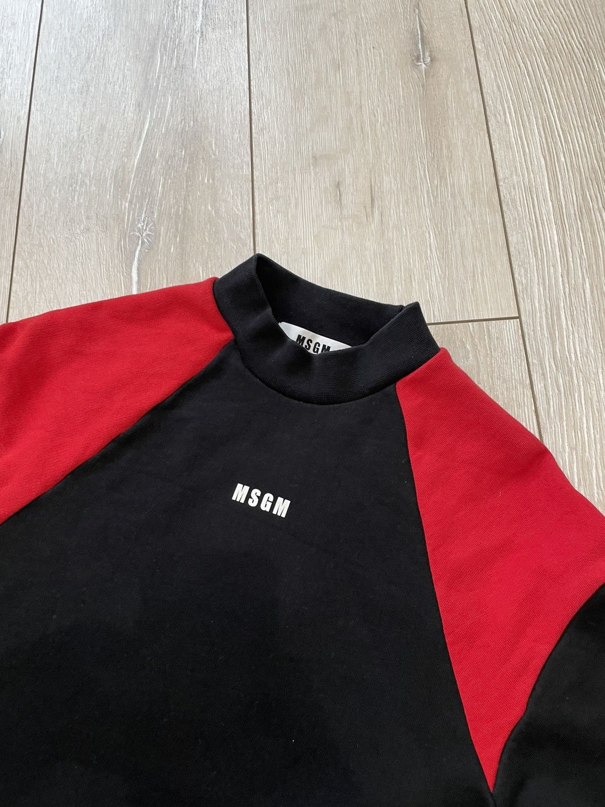 Designer × MSGM RRP £265.00 MSGM Milano Logo Printed Turtleneck sweatshirt Size US S / EU 44-46 / 1 - 2 Thumbnail