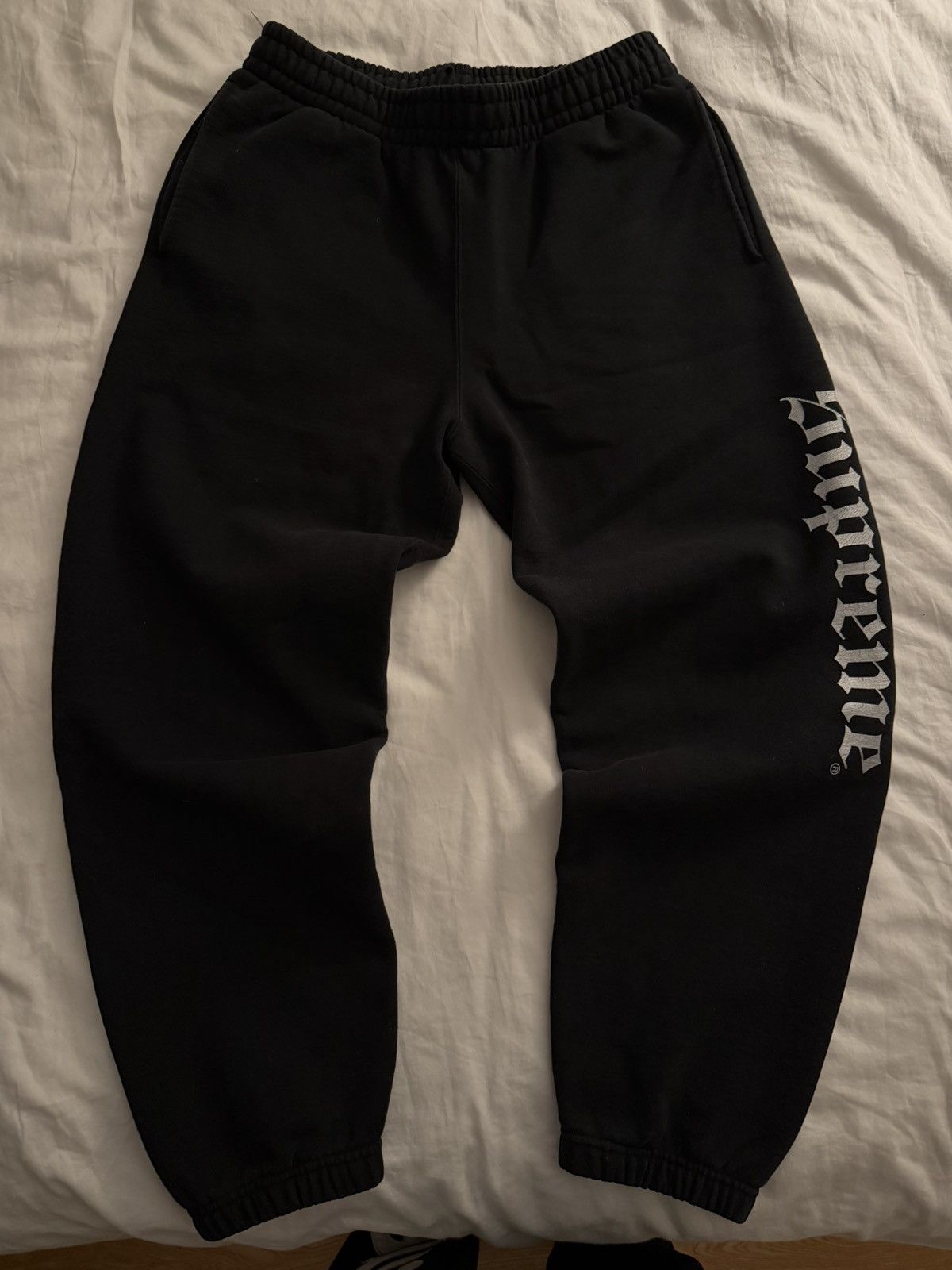 Supreme Supreme ‘Washed Old English’ Sweatpant Size US 30 / EU 46 - 3 Thumbnail