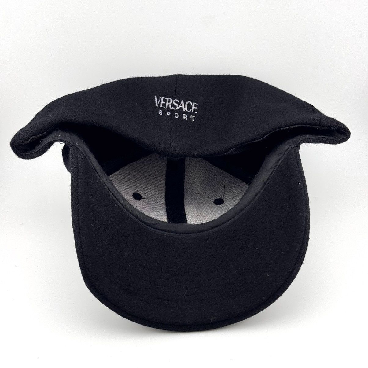 Versace Vtg 90s Versace Sport Medusa Logo Wool Fitted Black Cap Size ONE SIZE - 5 Thumbnail