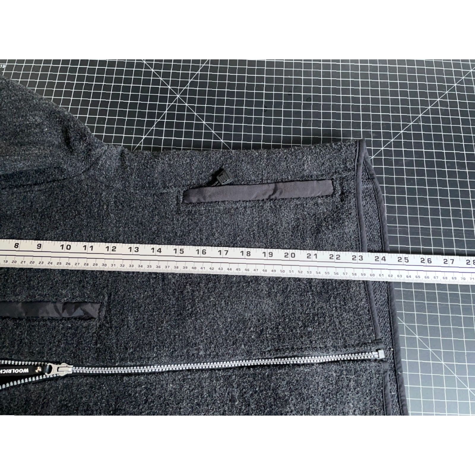 Vintage VINTAGE Woolrich Jacket Women’s Medium Dark Gray Zip Up Unlined Boiled Wool USA Made Regular Fit Pockets Full Zip 90s Outdoor Size M / US 6-8 / IT 42-44 - 6 Thumbnail