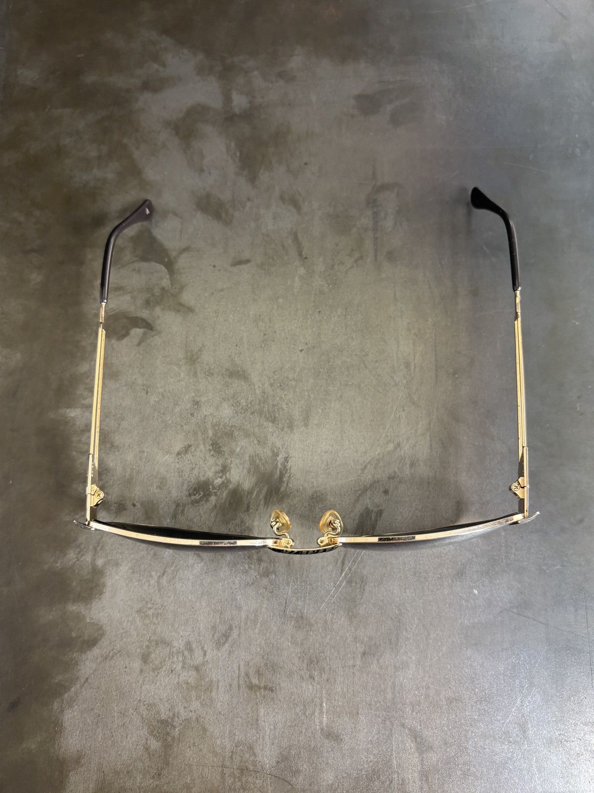 Valentino 1980s Vintage Valentino Sunglasses Metal Aviator 5419 Case Size ONE SIZE - 19 Thumbnail