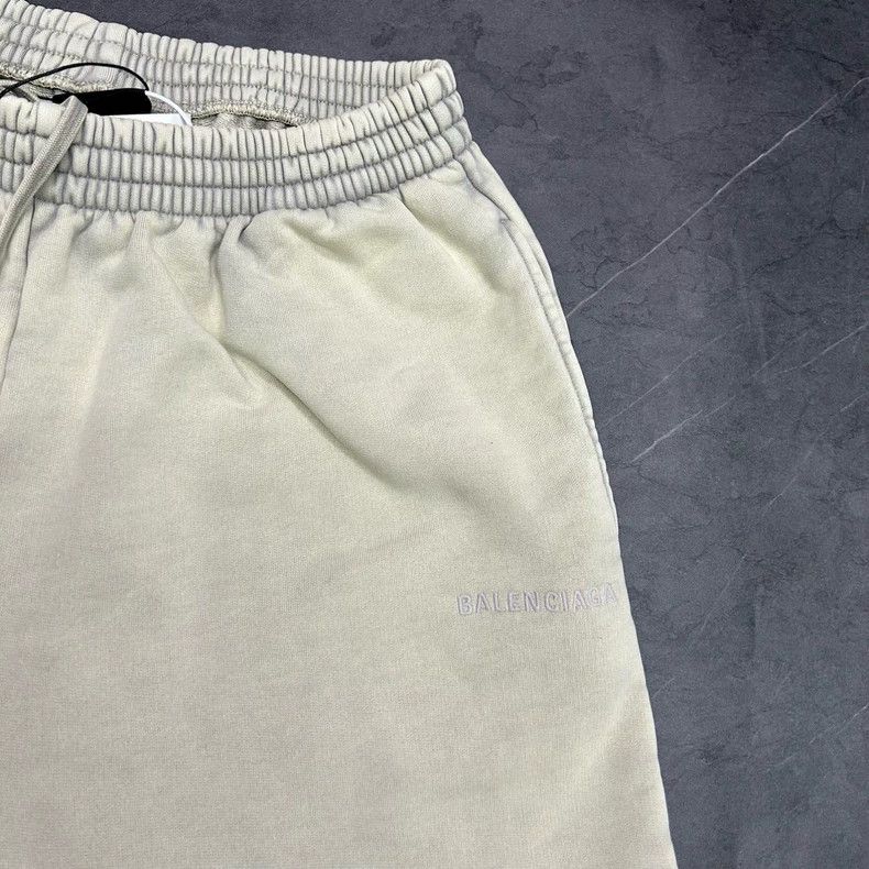 Balenciaga Balenciaga size XS Vintage Beige Embroidered Logo Shorts Size US 27 - 4 Thumbnail