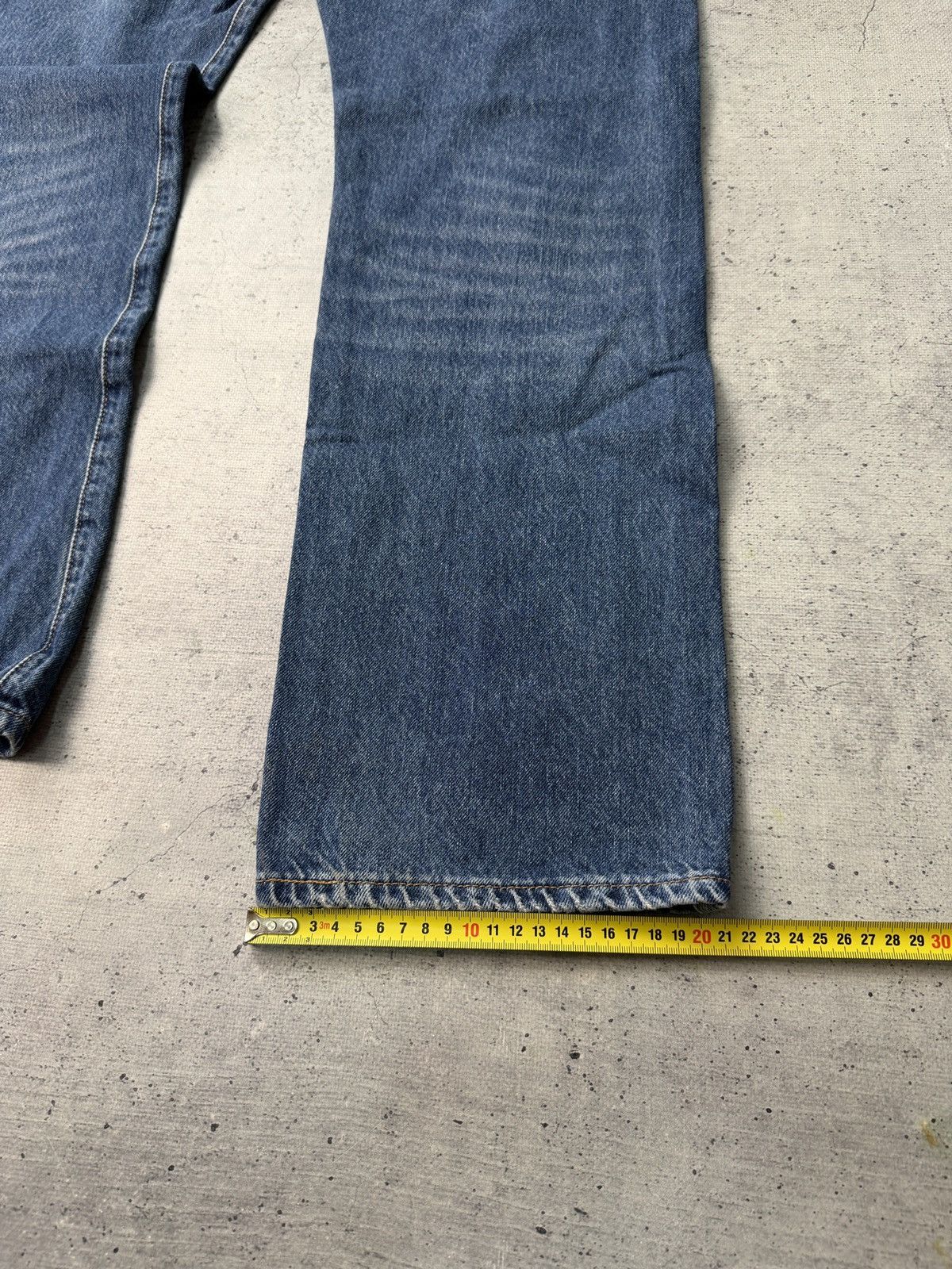 Levi's 90s Levi’s 501 Light Wash Cut Hem Jeans 34x30 Size US 34 / EU 50 - 5 Thumbnail