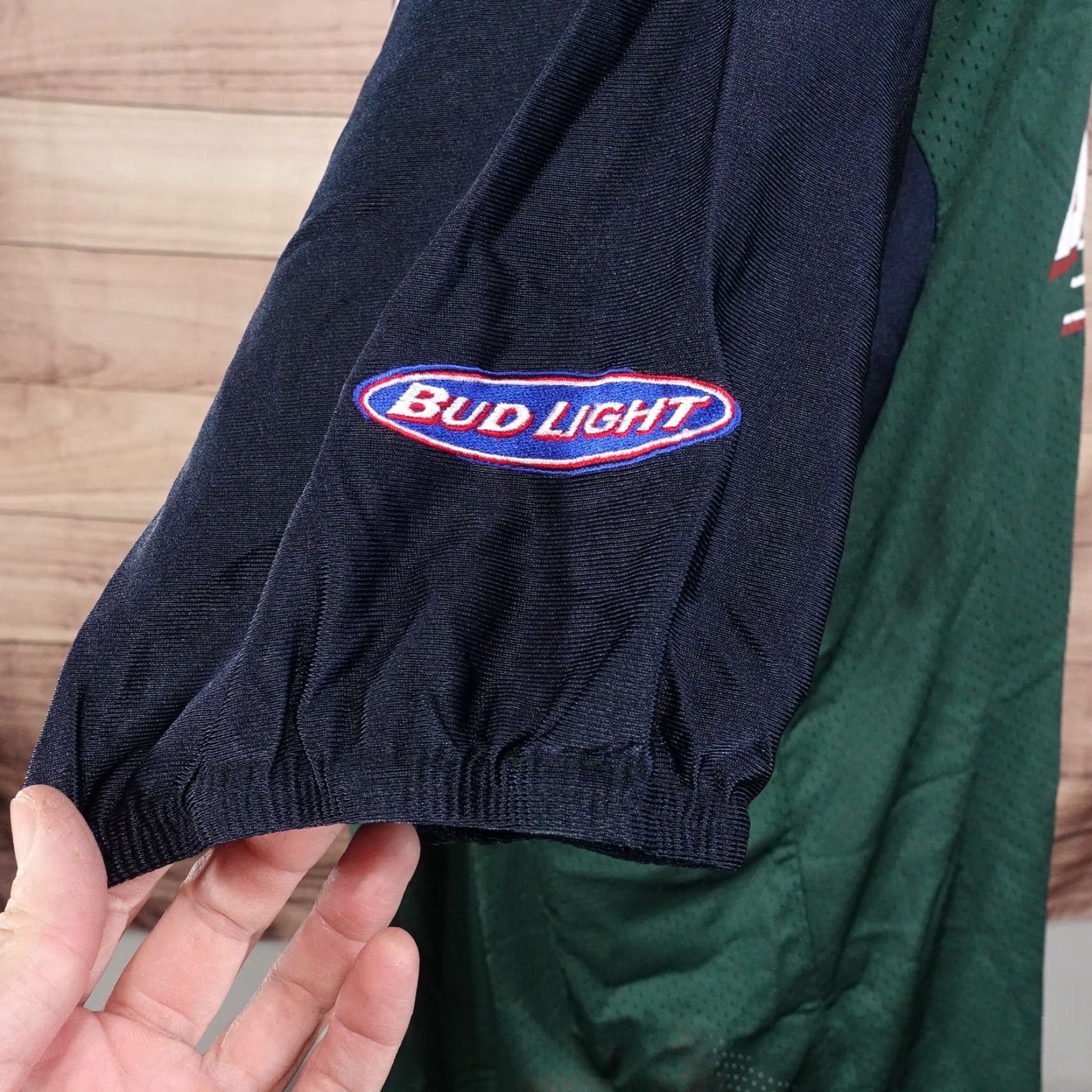 Budweiser VINTAGE EMPIRE SPORTING GOODS BUD BOWL 2000 GREEN FOOTBALL JERSEY ONE SIZE 26X34 Mens Size US M / EU 48-50 / 2 - 4 Thumbnail