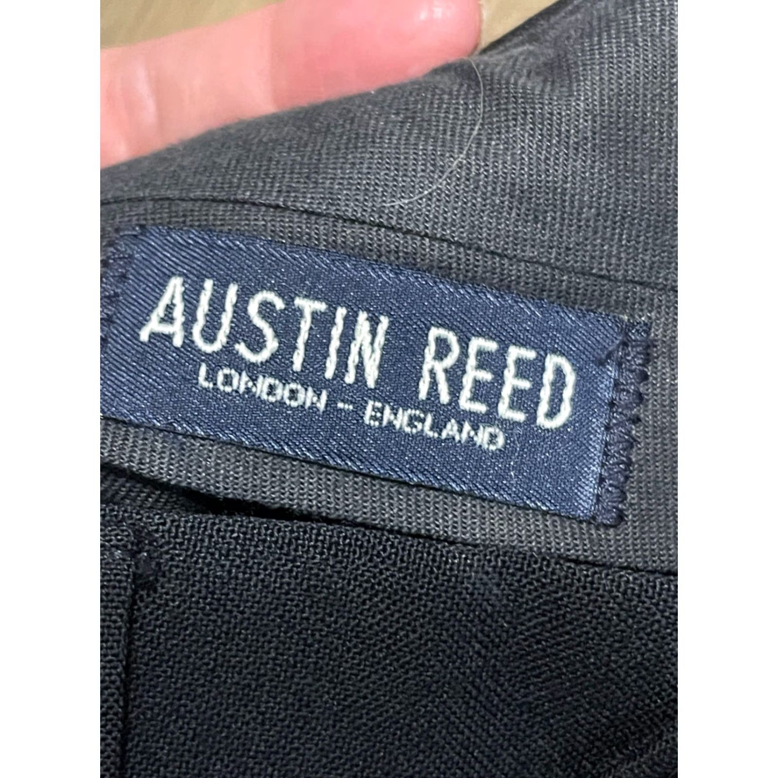Austin Reed Austin Reed Pants Men 34 Black Dress Pants Pleated Regular Straight Inseam 34 Size US 34 / EU 50 - 6 Thumbnail