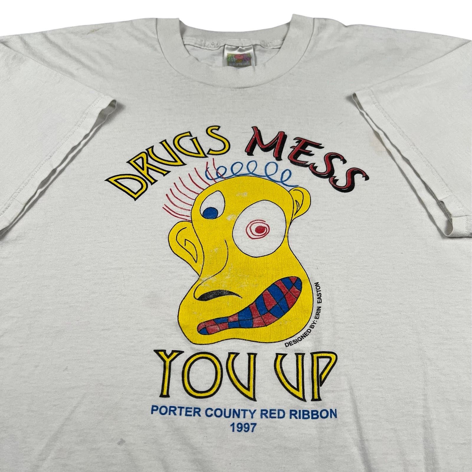 image of Vintage Drugs Mess You Up 90's T Shirt in White, Men's (Size 2XL)