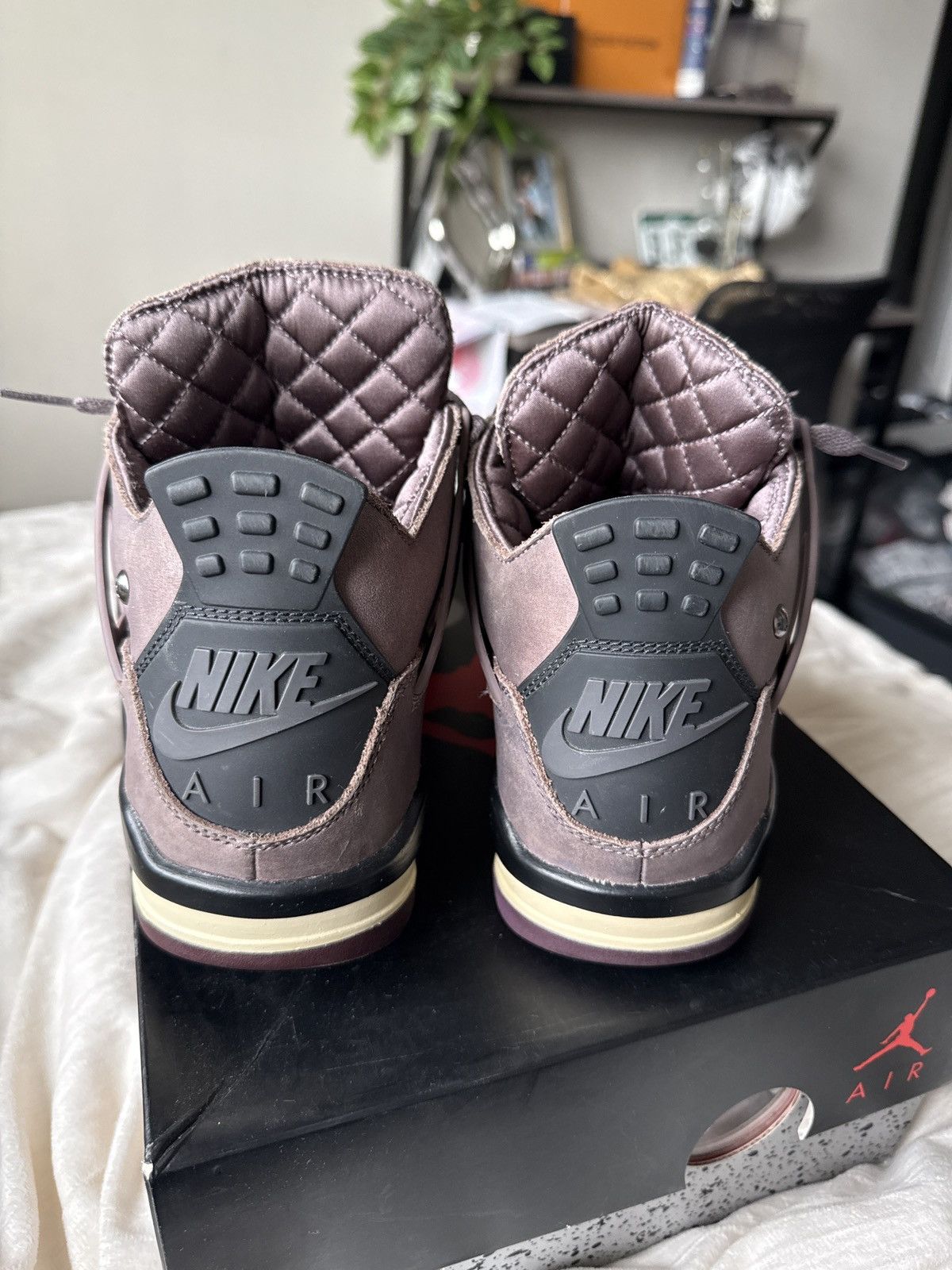Nike Jordan 4 Retro SP A Ma Maniere x Violet Ore Size US 7.5 / EU 40-41 - 6 Thumbnail