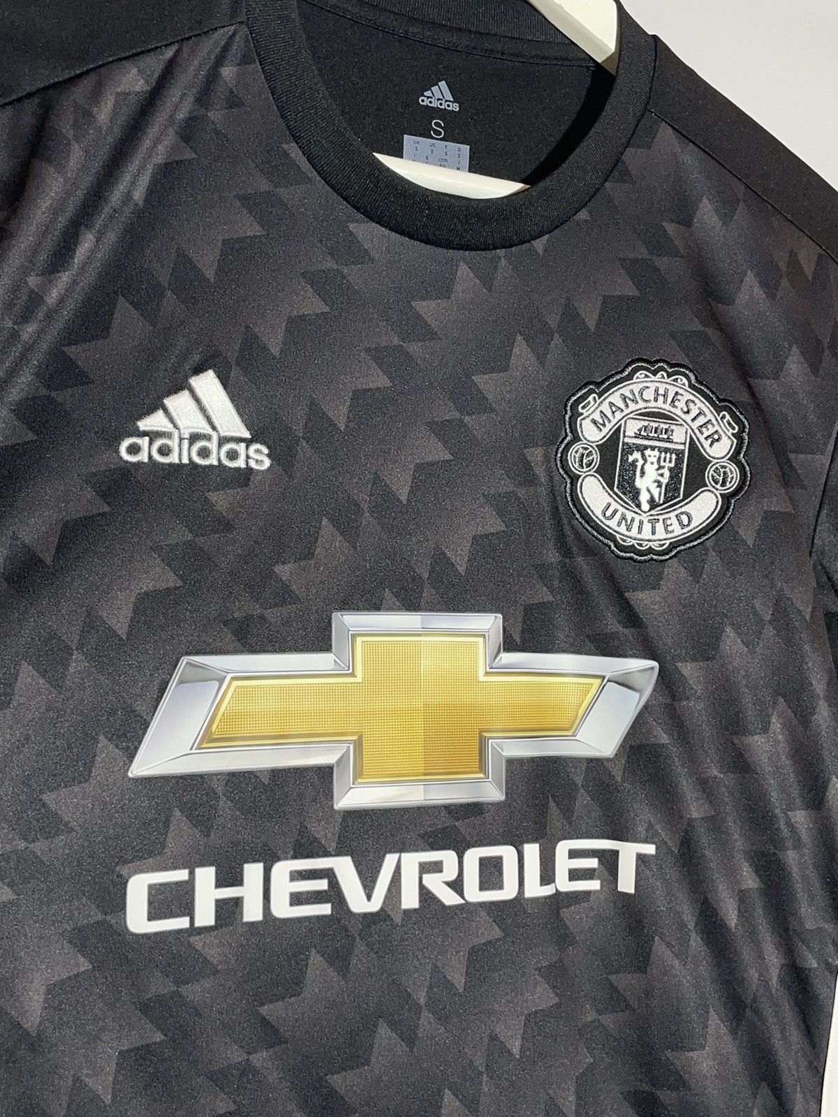 Adidas Manchester United Adidas 2017/18 Away Football Shirt Size US S / EU 44-46 / 1 - 4 Thumbnail