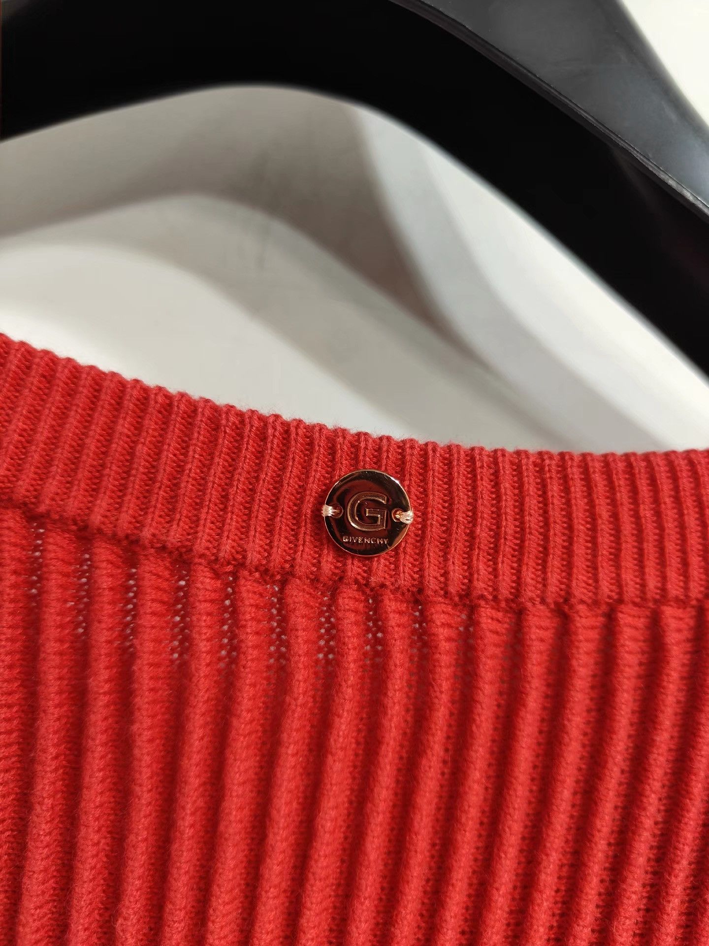 Givenchy Givenchy Red Knit Crew Neck Sweater K29 Size US L / EU 52-54 / 3 - 4 Thumbnail