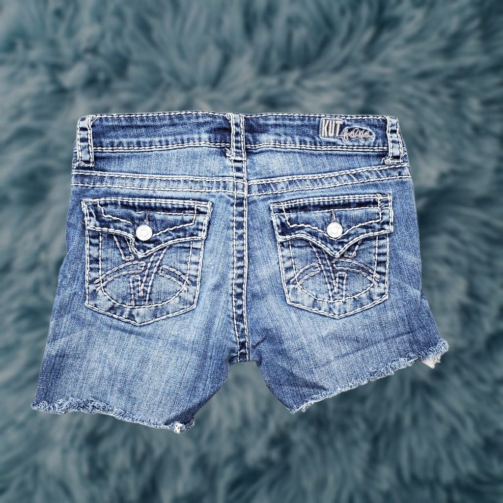 Vintage KUT from the Kloth Womens Size 2 Navy Denim Boyfriend Shorts Frayed Hem Casual Beach 5-Pocket Front Flat Front Mid Rise 4" Inseam Size 26" / US 2 / IT 38 - 1 Thumbnail