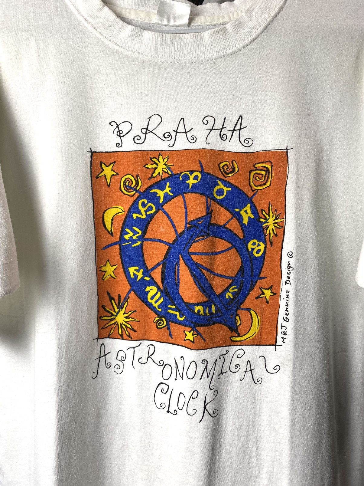 Band Tees Vintage 1990’s Praha Astronomical Clock Art T Shirt Size US XL / EU 56 / 4 - 2 Thumbnail