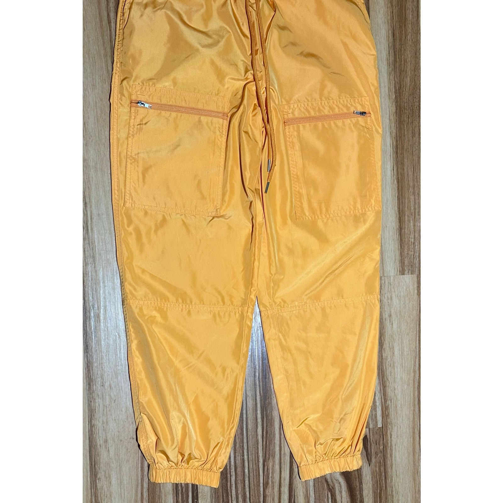 Forever 21 Forever 21 Orange Windbreaker Cargo Pants Size S Size 26" / US 2 / IT 38 - 2 Thumbnail