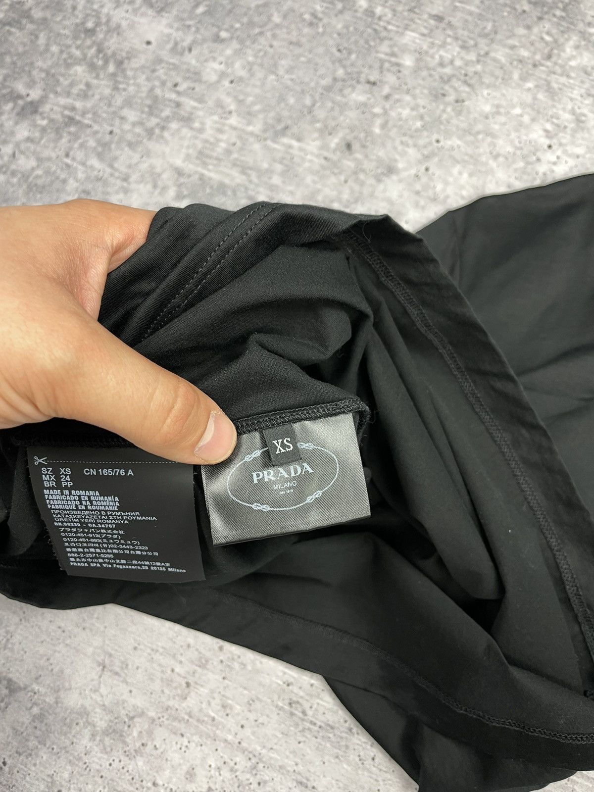 Prada Vintage Prada Milano Black Classic Luxury Rare T- Shirt Tee Size XS / US 0-2 / IT 36-38 - 12 Thumbnail