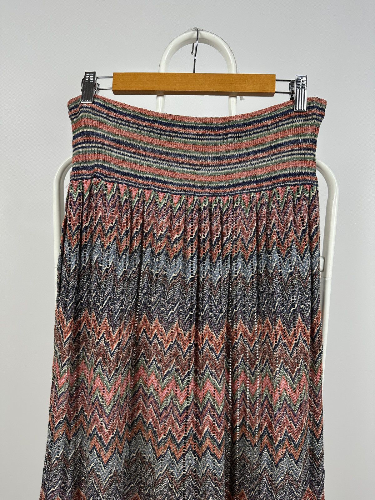 Missoni 90s Vintage Missoni Zigzag Crochet Knit A-Line Midi Skirt Size 28" / US 6 / IT 42 - 12 Thumbnail