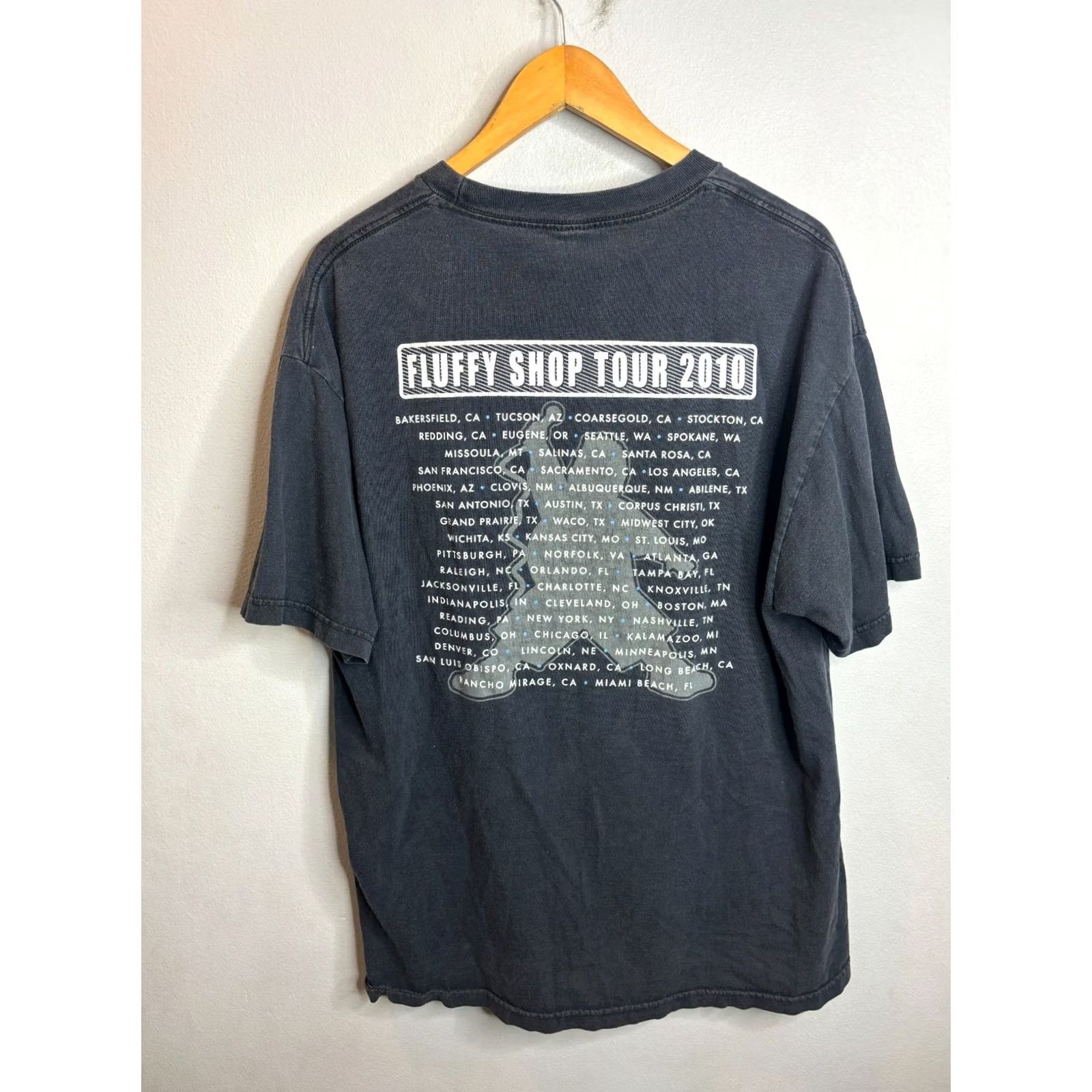 Vintage Gabriel Iglesias T-Shirt XL Comedy Central Shop Tour 2010 Stand Up Fluffy Men Size US XL / EU 56 / 4 - 5 Thumbnail