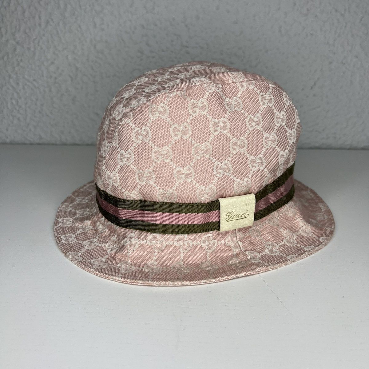 image of Colourvintage Gucci Bucket Hat Monogram Pink White, Men's