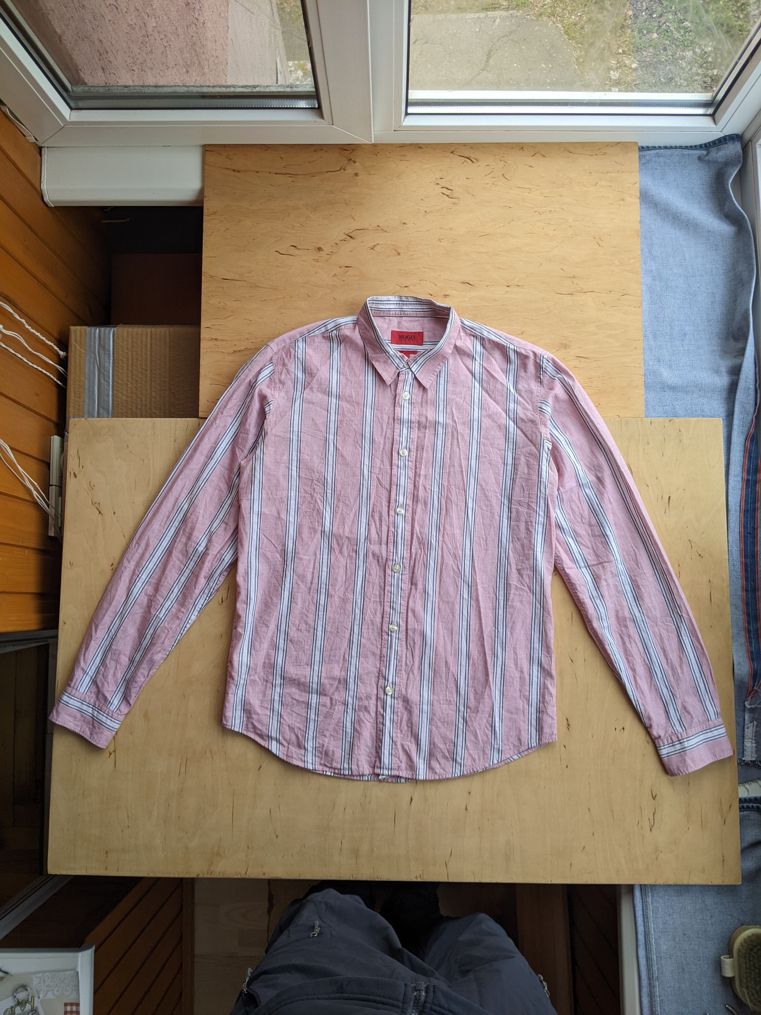 Hugo boss pink dress shirt deals