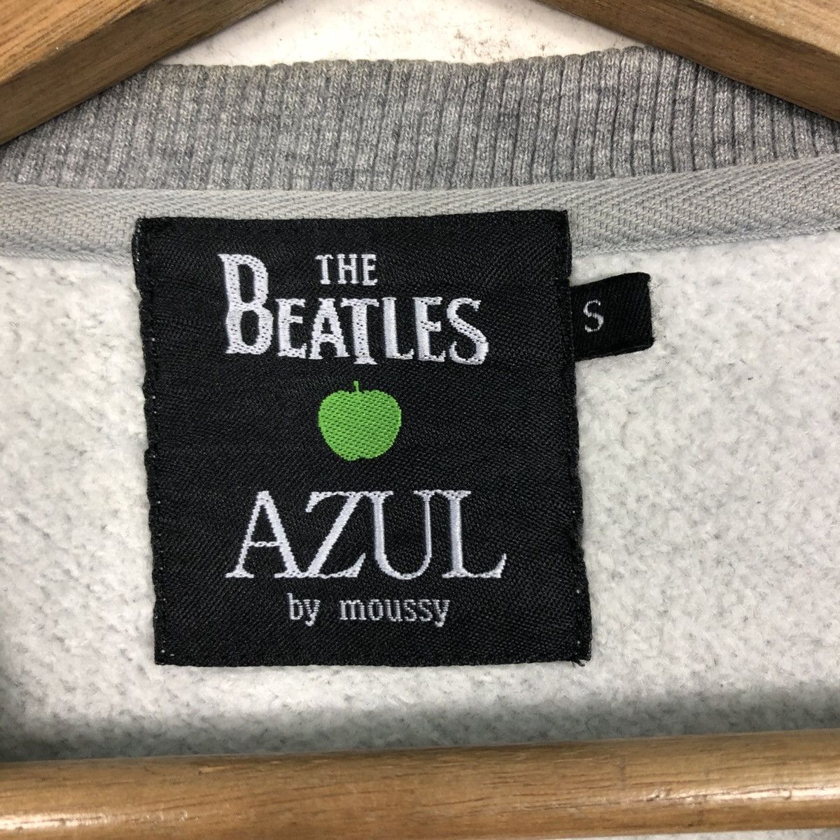 Japanese Brand 📌Vintage Sweatshirt Band The Beatles Azul Big Logo Size US S / EU 44-46 / 1 - 16 Thumbnail