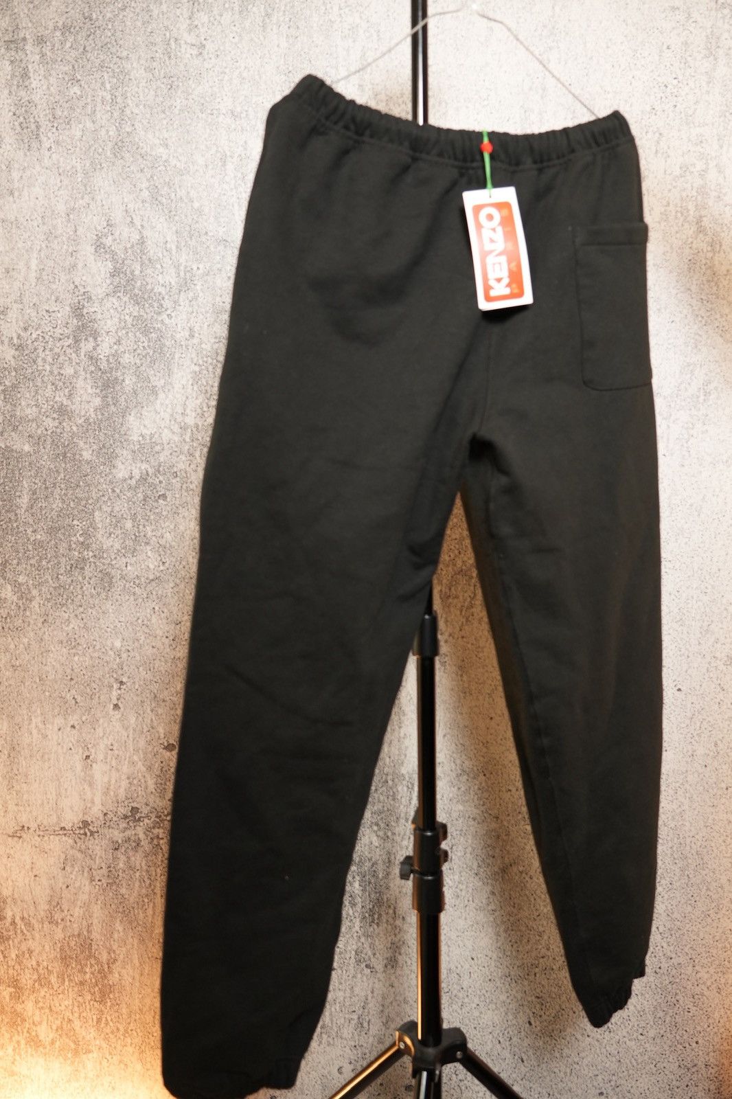 Kenzo Title : Kenzo Paris "Target" Logo Tracksuit Set - Nigo Era Size US S / EU 44-46 / 1 - 5 Thumbnail