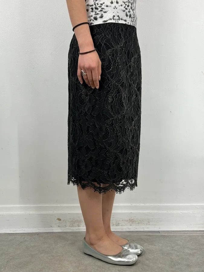 Gucci FW2013 Gucci Black Lace Scalloped Skirt by Frida Giannini Size 26" / US 2 / IT 38 - 3 Thumbnail