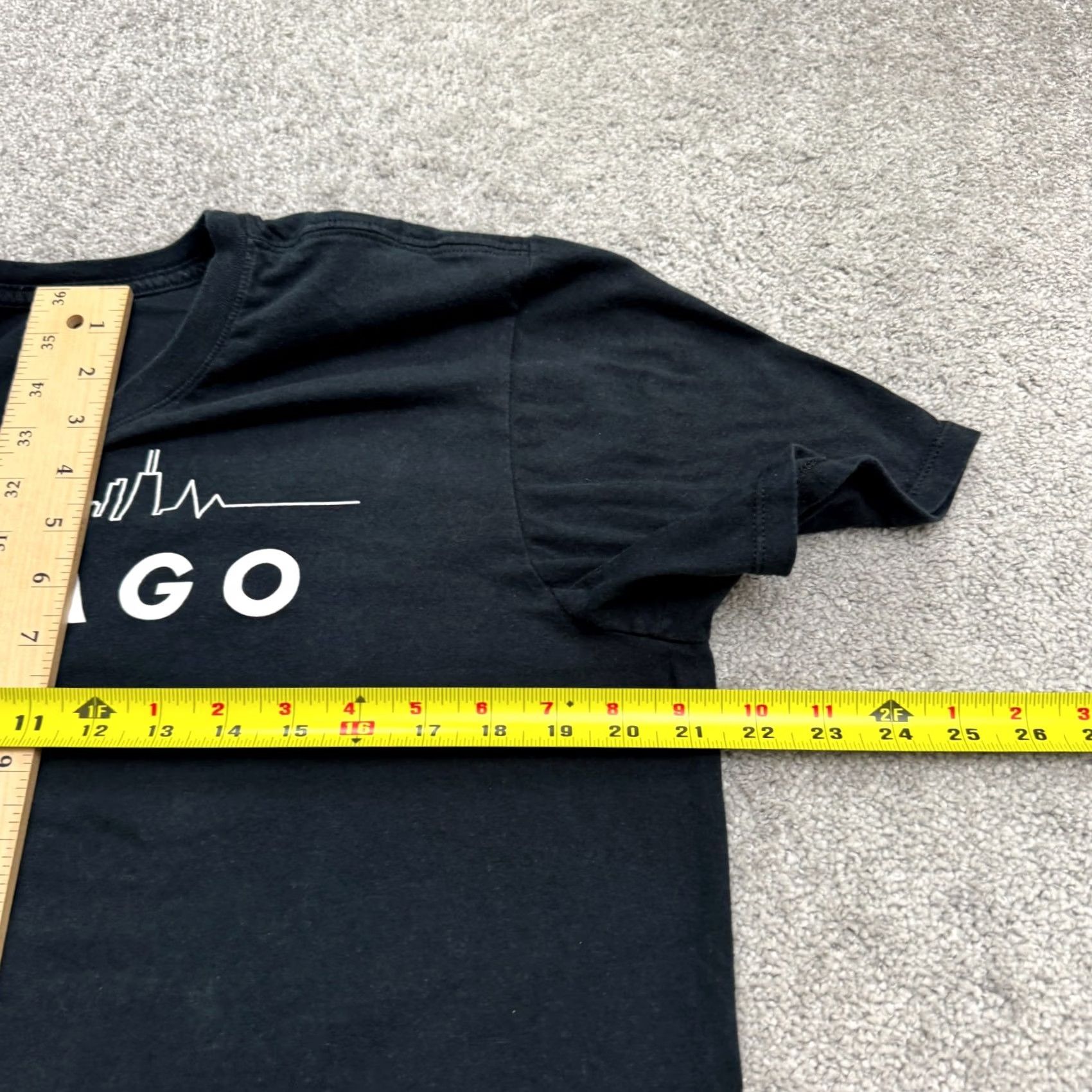 Nike Nike Tee Chicago Athletic Cut Graphic T-Shirt Mens Large Black Crew Neck Top Size US L / EU 52-54 / 3 - 7 Thumbnail