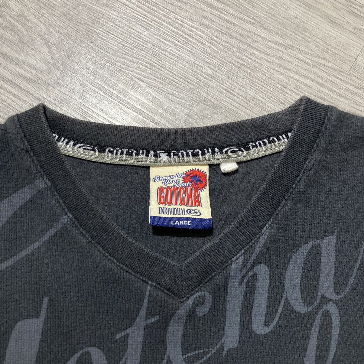 20471120 2000s Gotcha Surf Poem Logo T-shirt Tribal Punk Gothic Style Size US M / EU 48-50 / 2 - 13 Thumbnail