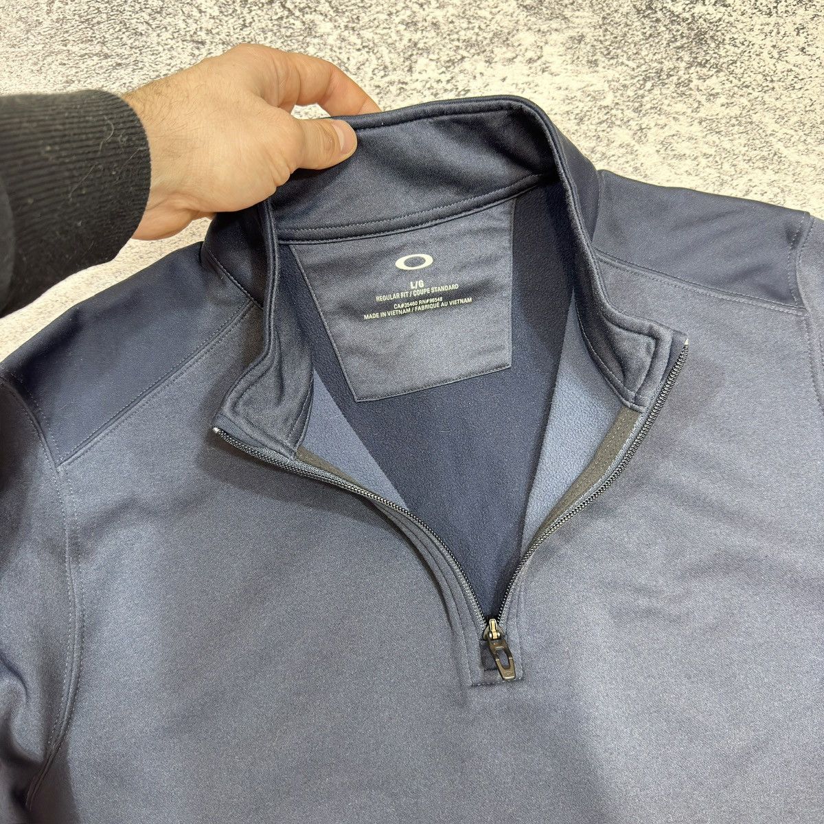 Oakley Oakley Mens Navy 1/3zip Pullover L size Size US L / EU 52-54 / 3 - 3 Thumbnail