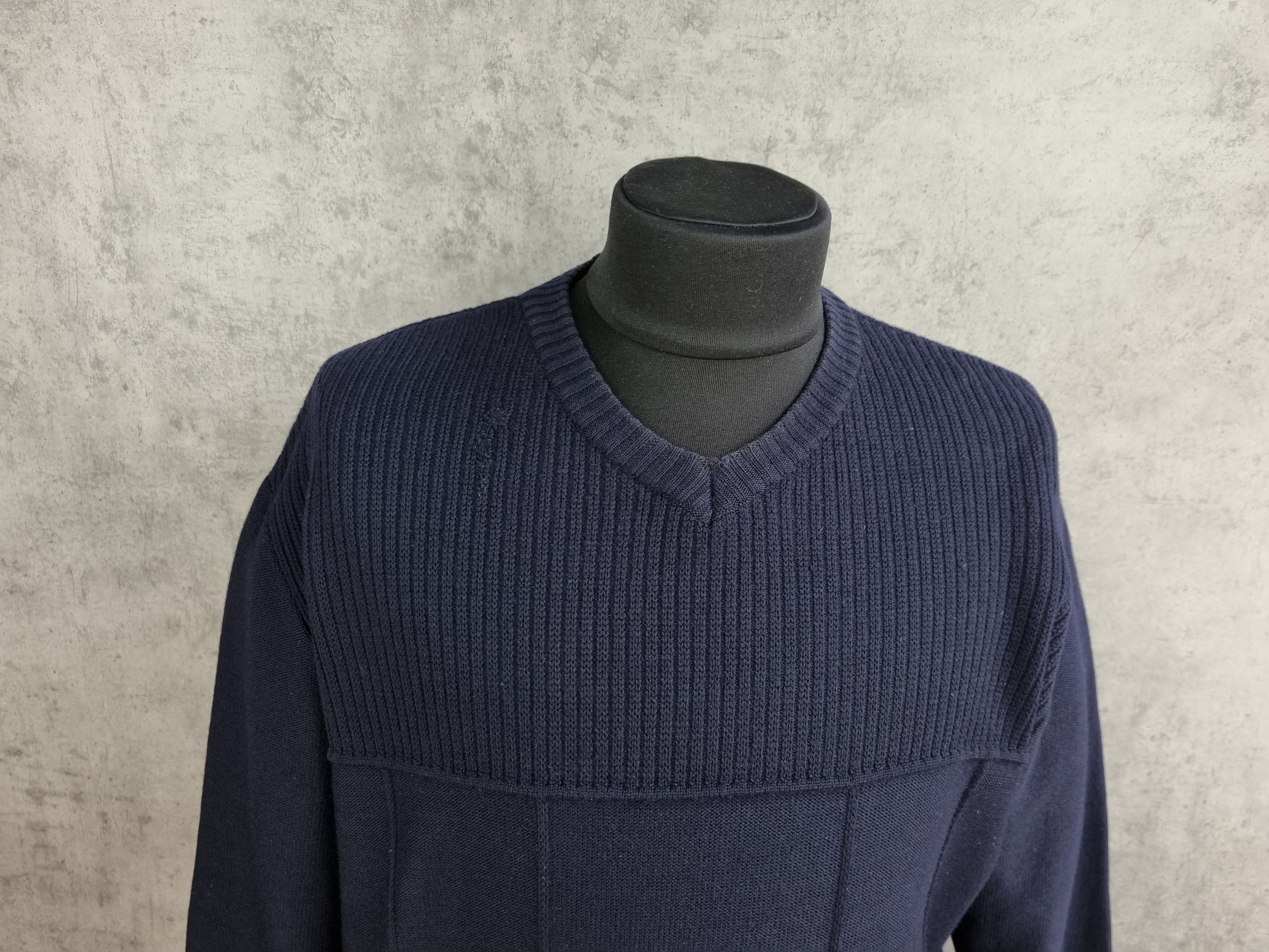 Fendi × Vintage Vtg Fendi Uomo Italian Wool Distressed Sweater V Neck Size US L / EU 52-54 / 3 - 11 Thumbnail