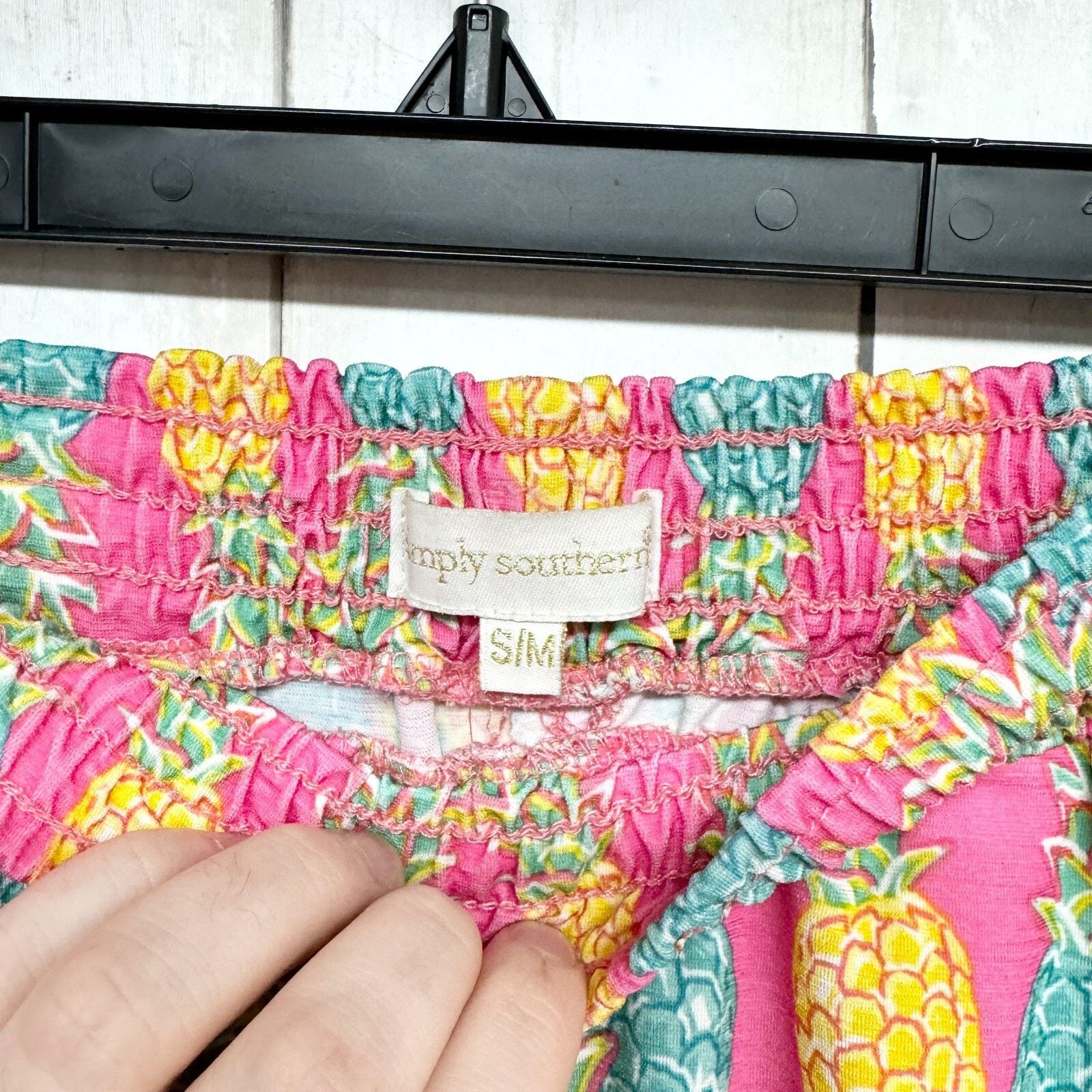 Other Simply Southern Shorts S/M Pinneapple Pattern Elastic Waist Size 28" / US 6 / IT 42 - 2 Thumbnail